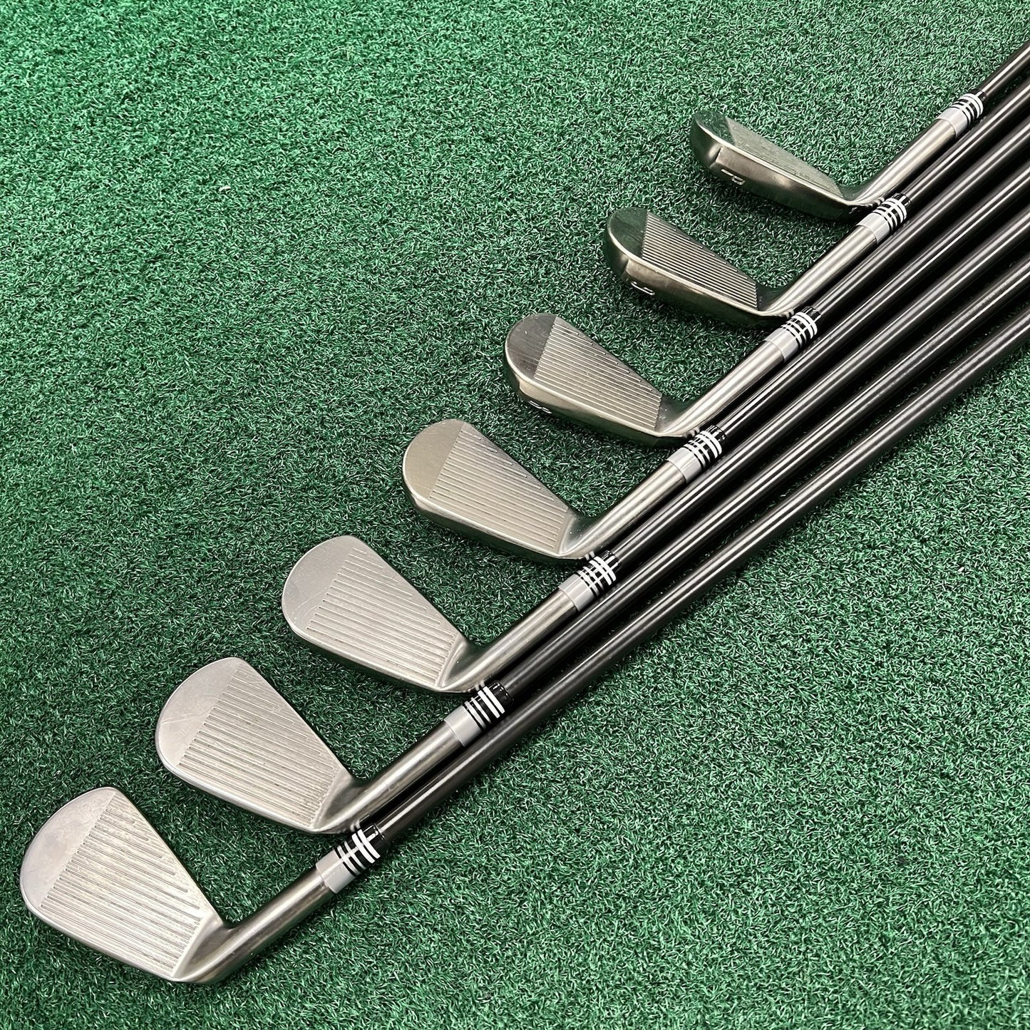 Srixon ZX7 MKII Gunmetal Black Iron Set 4-PW MRH Stiff Flex KBS Tour Black Steel