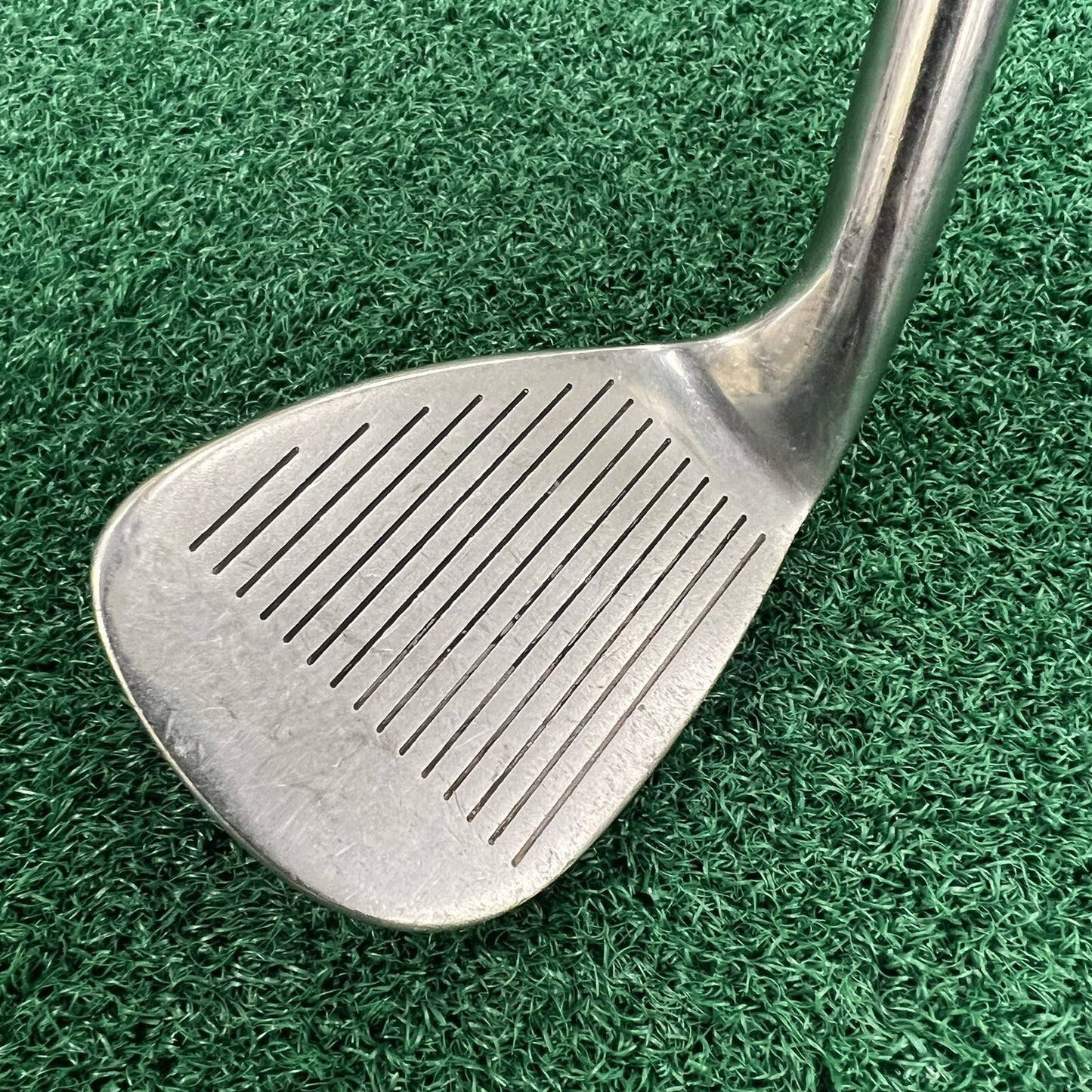Warrior Custom Golf Clean Grooves 52° Gap Wedge MRH Wedge Flex Graphite Shaft