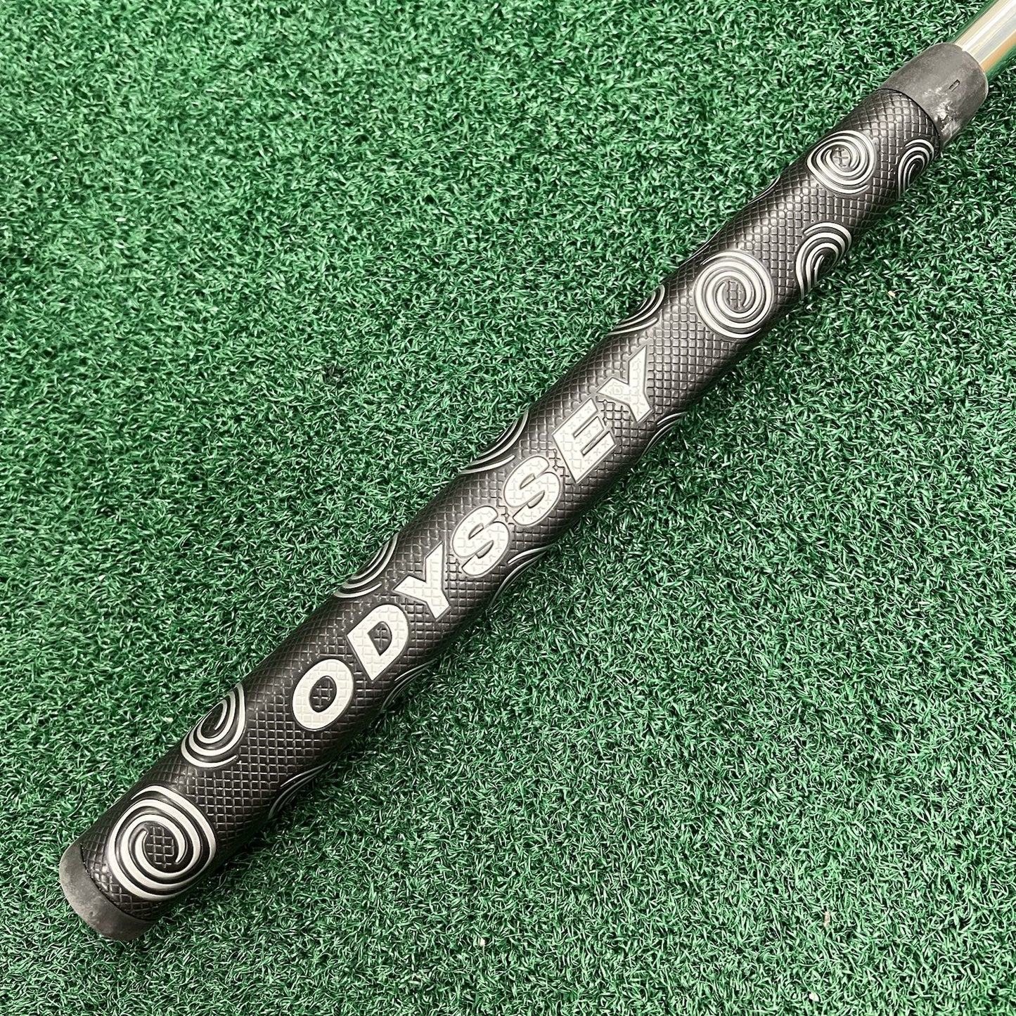 Odyssey Microhinge 2-Ball 35" Mallet Putter Men's Right Hand MINT CONDITION!