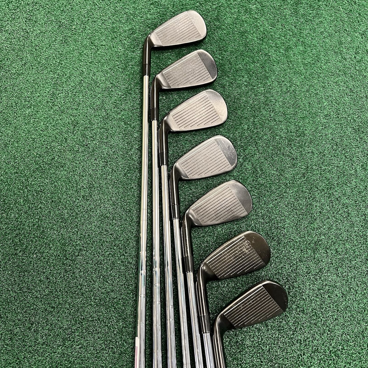 Tour Edge Exotics Exs 220H Iron Set 5-PW+AW Right Hand KBS Stiff 80g Steel Shaft