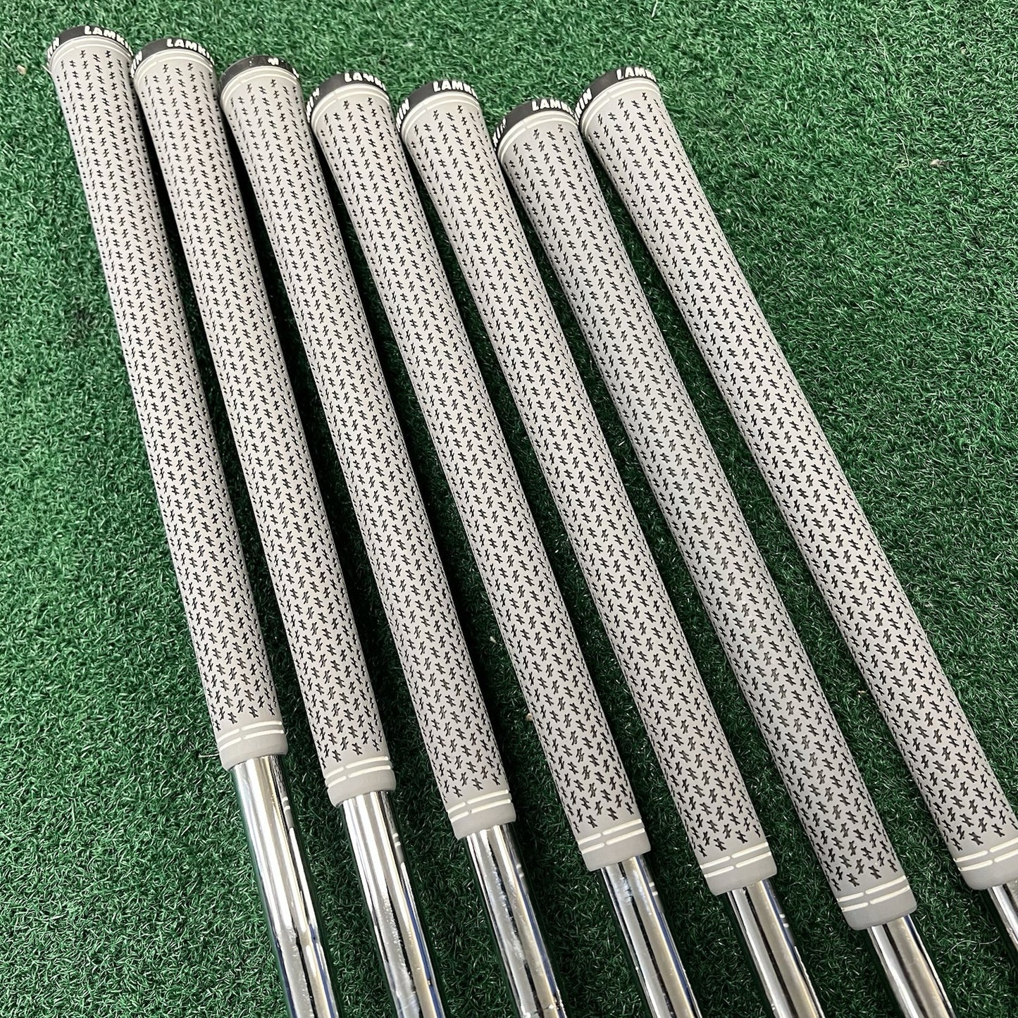 Tour Edge Exotics Exs 220H Iron Set 5-PW+AW Right Hand KBS Stiff 80g Steel Shaft