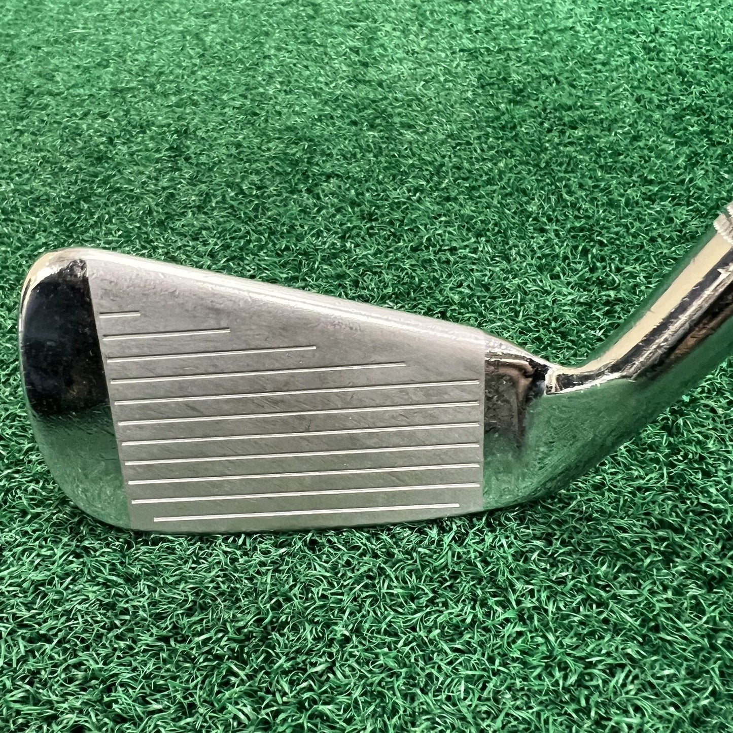 Wilson Staff Goose Neck Single 2 Iron Dyna-Step Black Flex Steel Shaft MRH