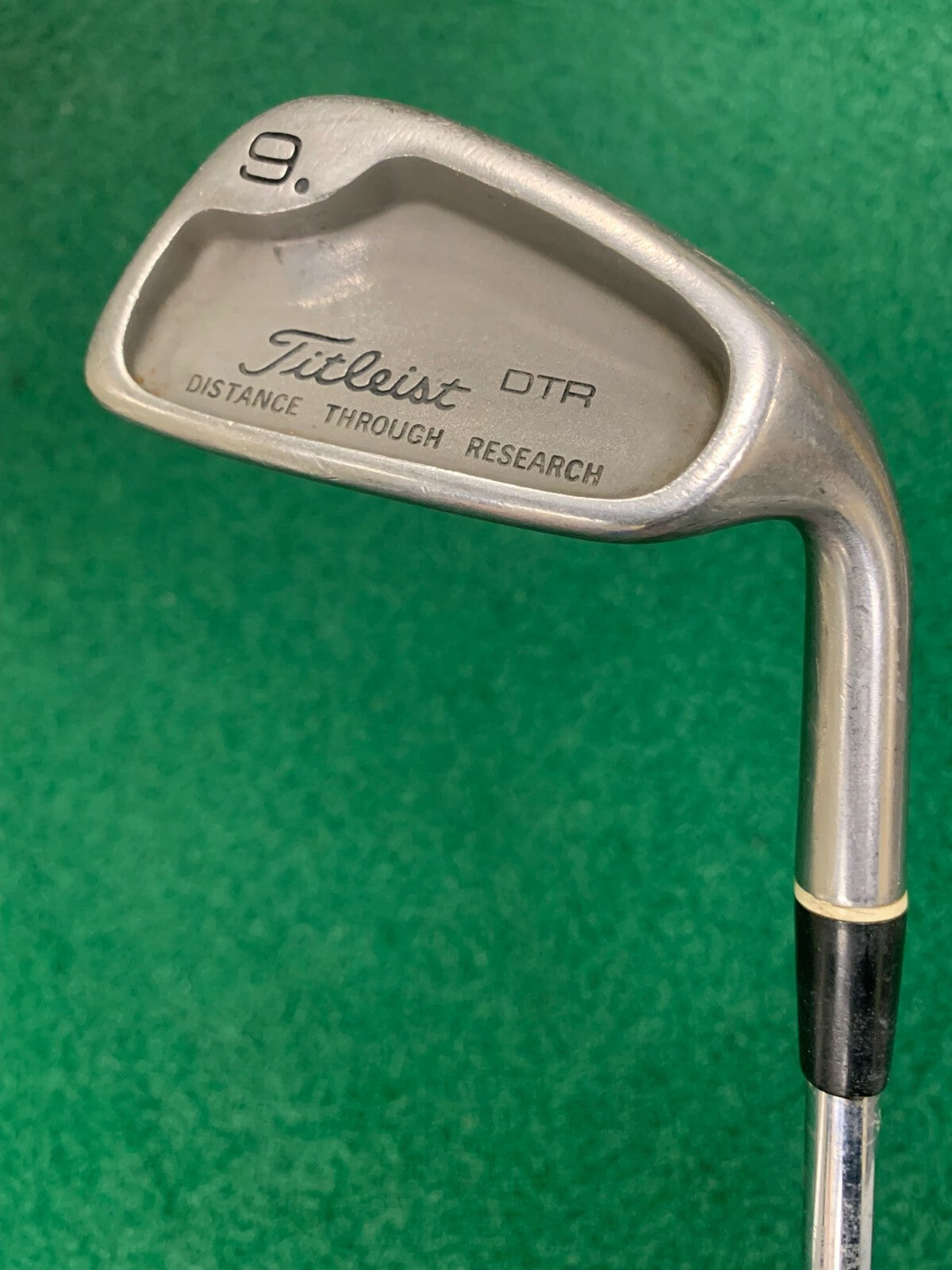 Titleist Golf DTR 9-Iron Men Right Handed Steel Shaft Stiff Flex 36.5"