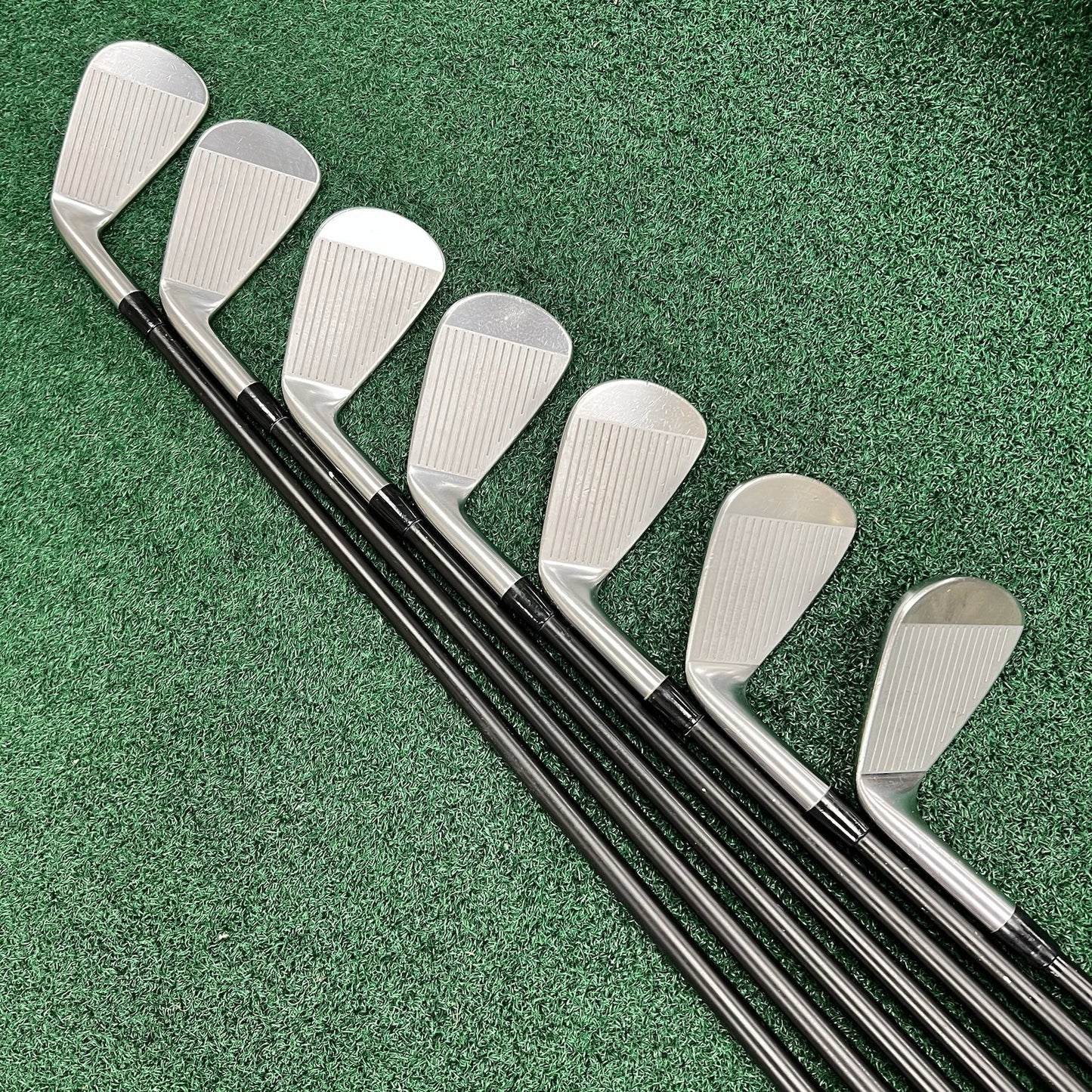 Srixon Z785 Iron Set 4-PW Men's Right Hand KBS Tour Stiff Flex Black Steel Shaft