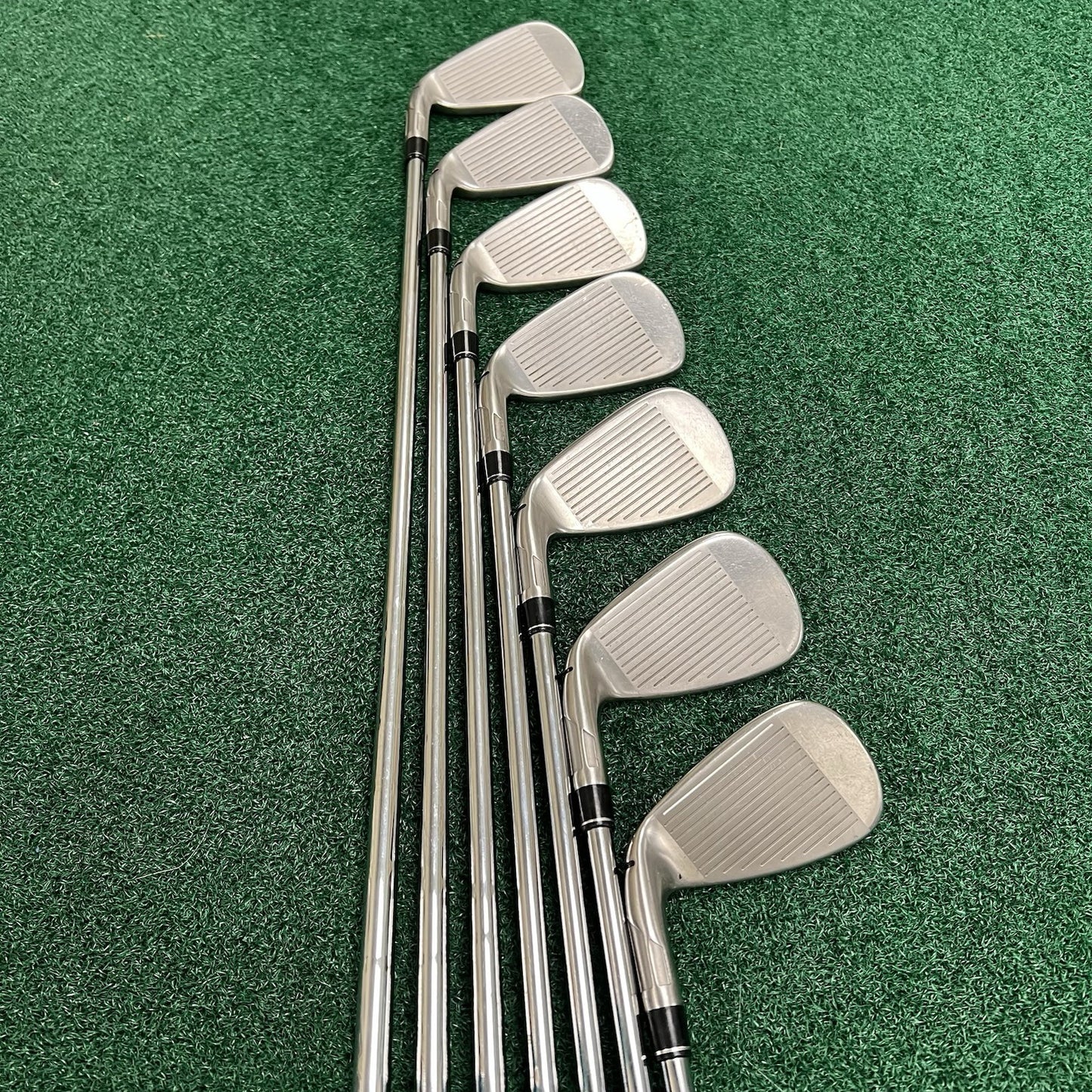 TaylorMade Stealth Iron Set 4-PW Regular Flex Steel KBS Max MT R85 Shafts MRH