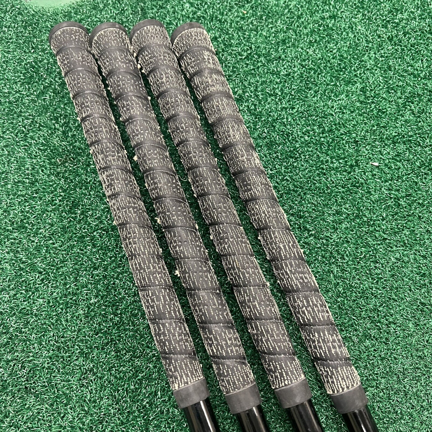 Tommy Armour 845s OS Cavity Back 6, 7, 8, 9 Irons Men's Right Hand Regular Flex