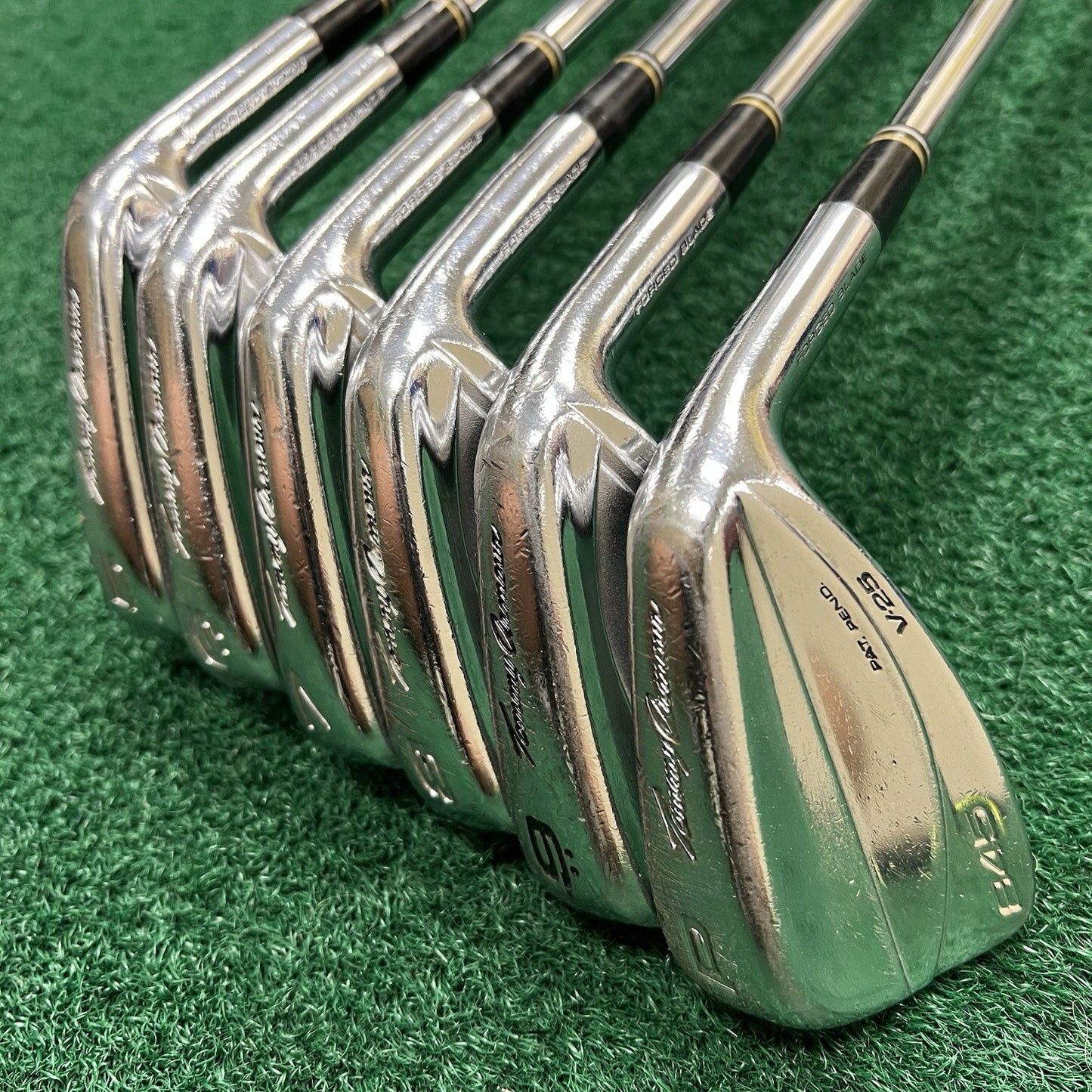 Tommy Armour 845 EVO V-25 Forged Iron Set 5-PW Men's Right Hand S300 Stiff Steel