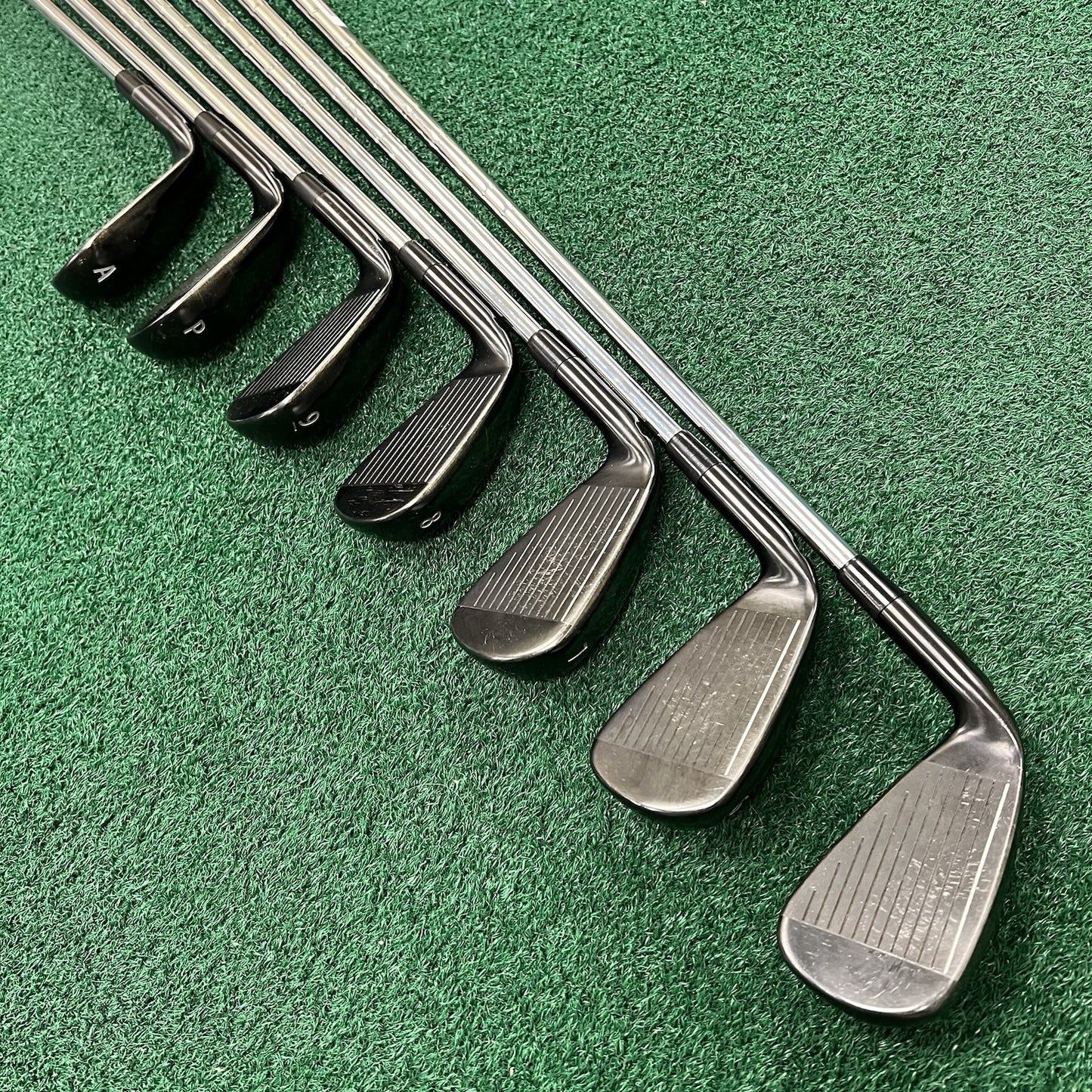 Tour Edge Exotics Exs 220H Iron Set 5-PW+AW Right Hand KBS Stiff 80g Steel Shaft