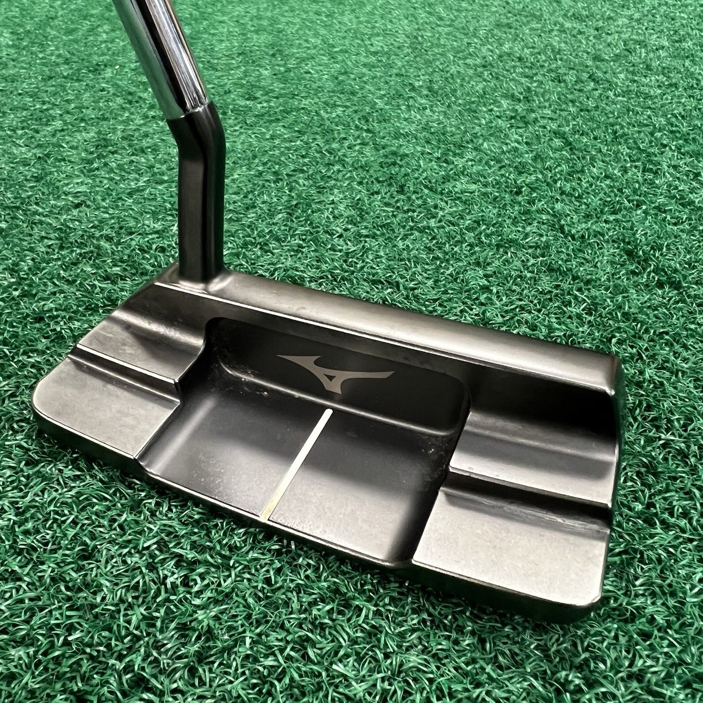 Mizuno M Craft IV Black Ion 34" Putter Men's Right Hand Steel Shaft w/HC CLEAN!