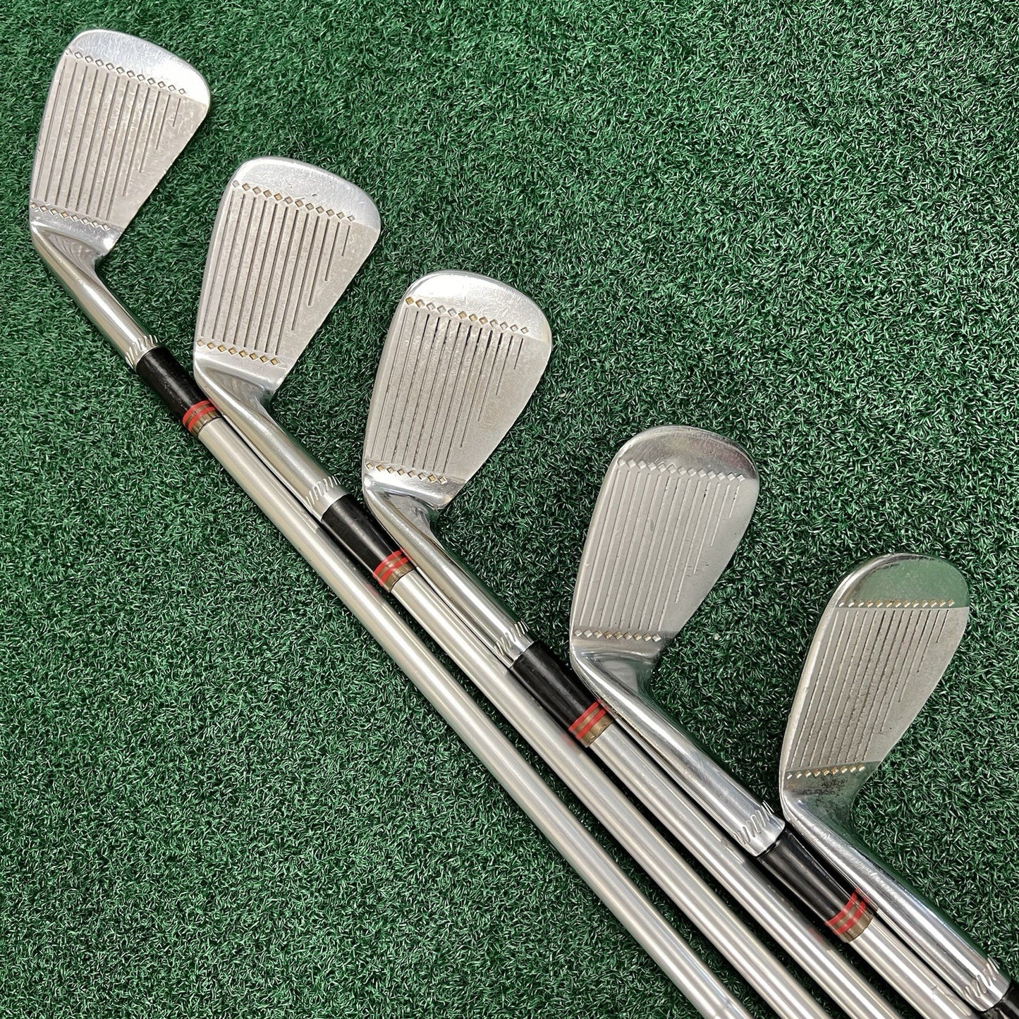 Roberto Di Vicenzo's Dunlop Demo Salesman Iron Set Right Hand 6-PW Aluminum Reg.