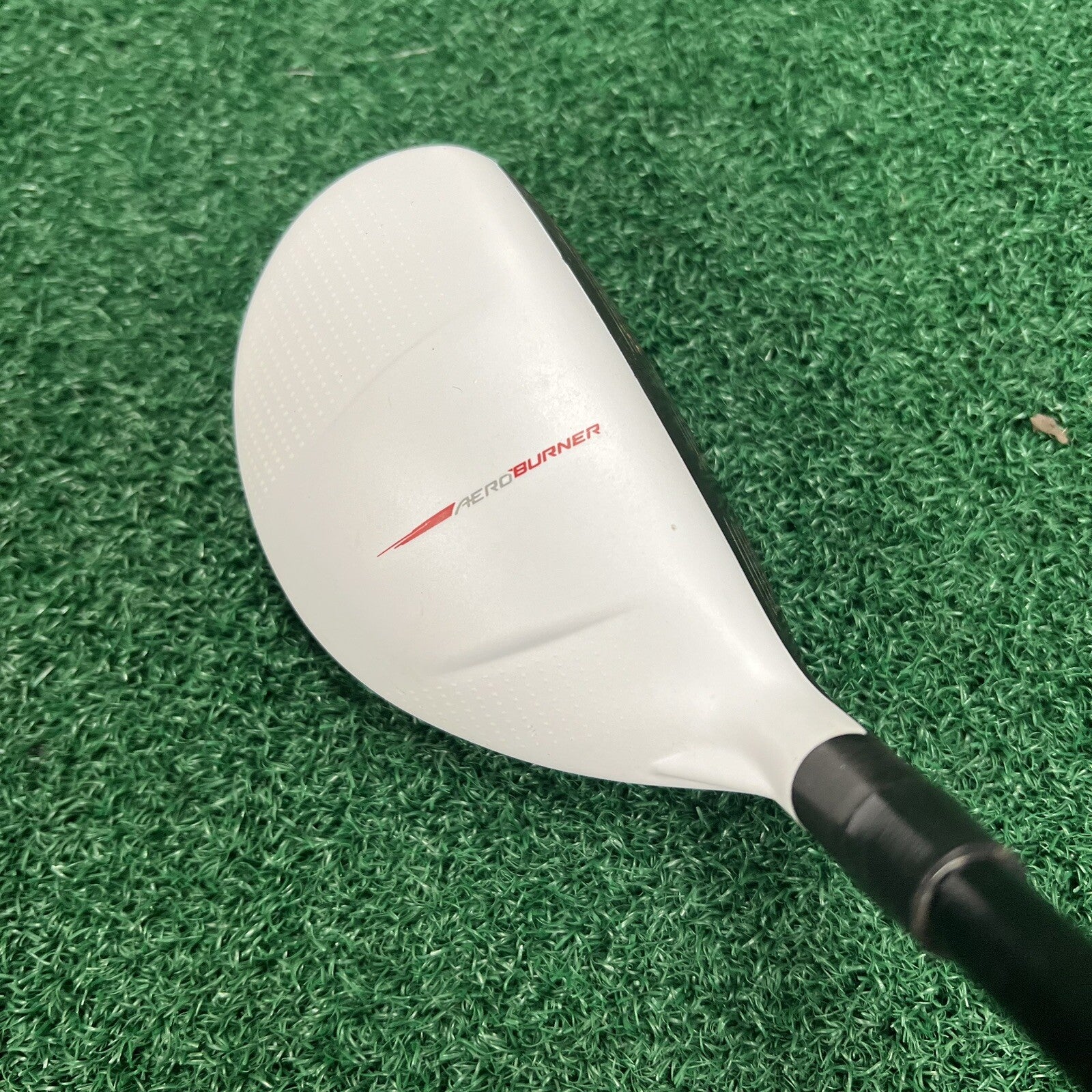 Left Handed TaylorMade Golf Aeroburner 3 Rescue Hybrid 19° Stiff Flex Graphite