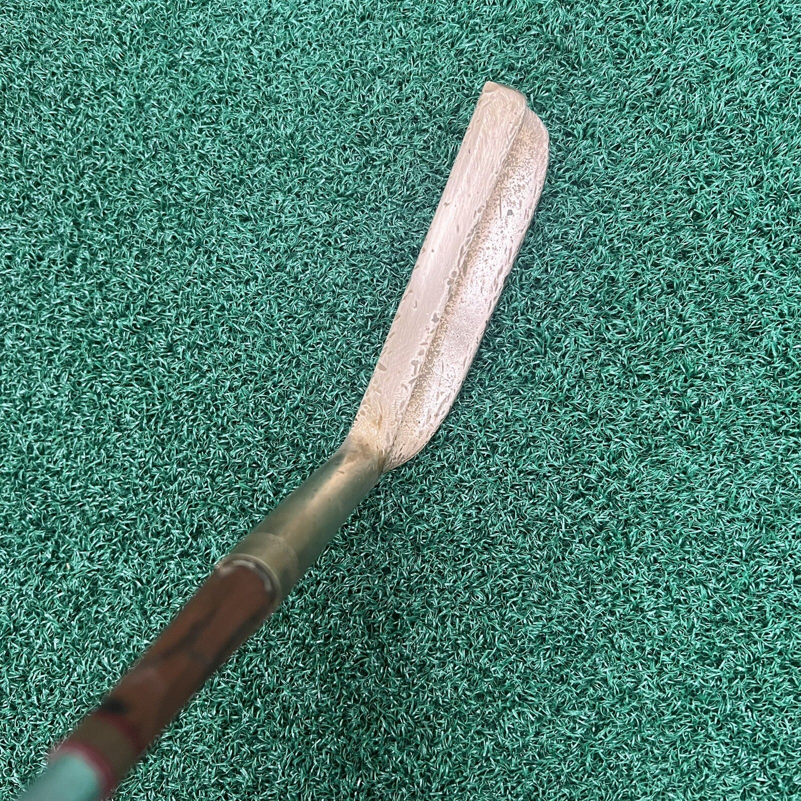 Universal Model L Heel-Shafted Vintage Brass Putter MRH Steel Shaft 34"
