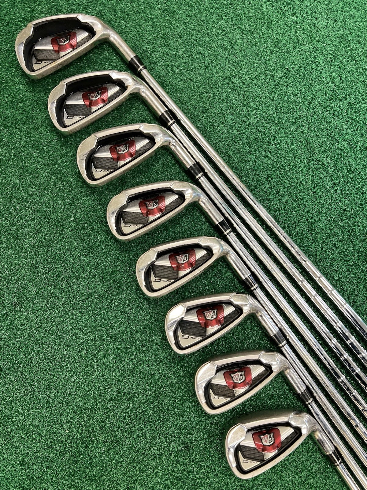 Wilson Staff D100 Iron Set 4-PW+GW Men's Right Hand Regular Flex Steel Shafts