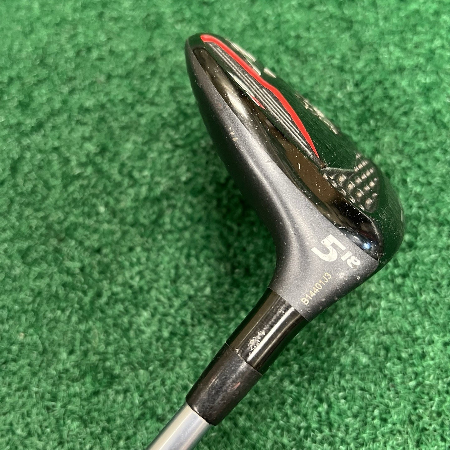 Tour Edge Exotics E8 18° 5 Fairway Wood Regular Flex Graphite Shaft. Right Hand