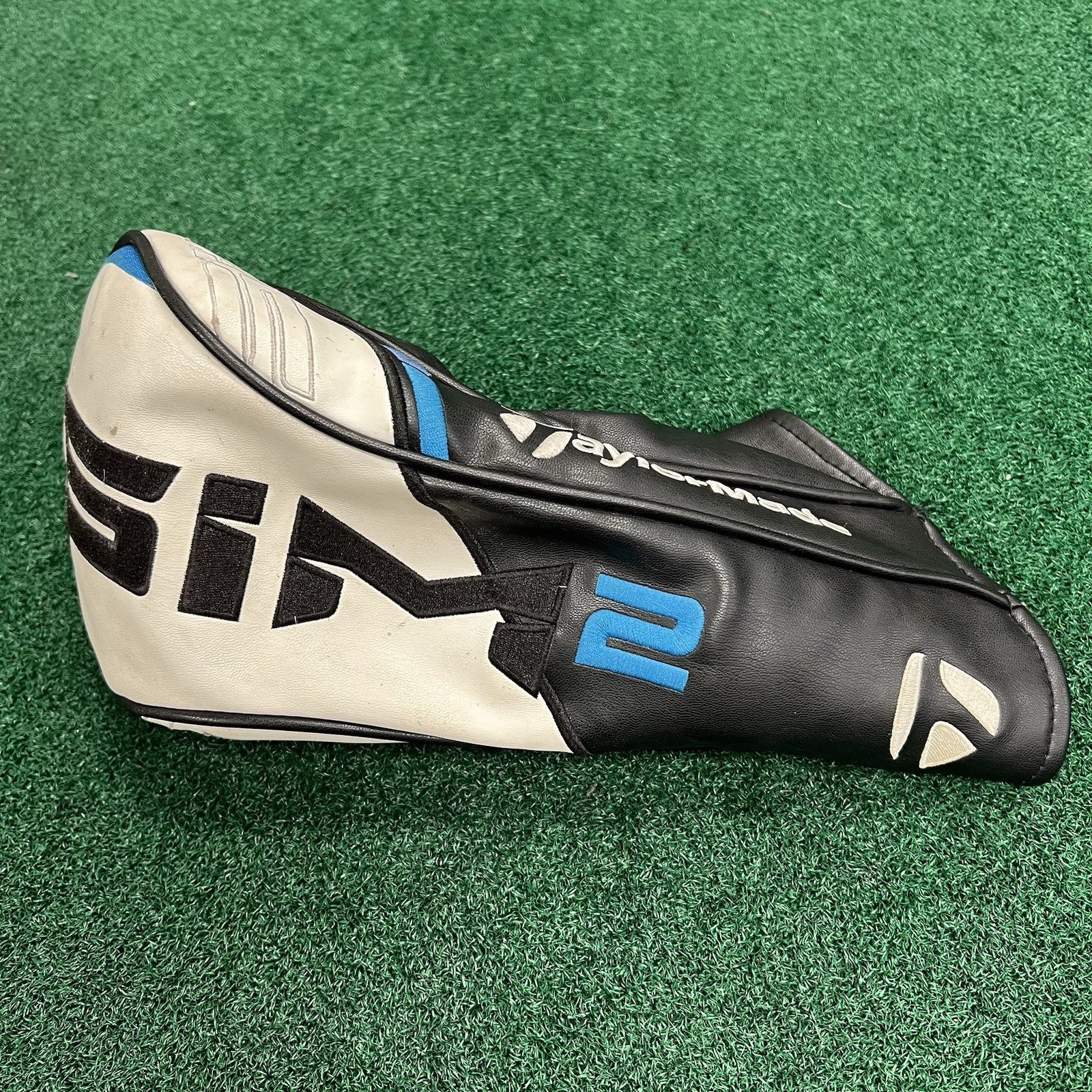Taylormade Left Handed SIM2 9° Driver Stiff Flex Kai'Li 60g Graphite Shaft w/HC