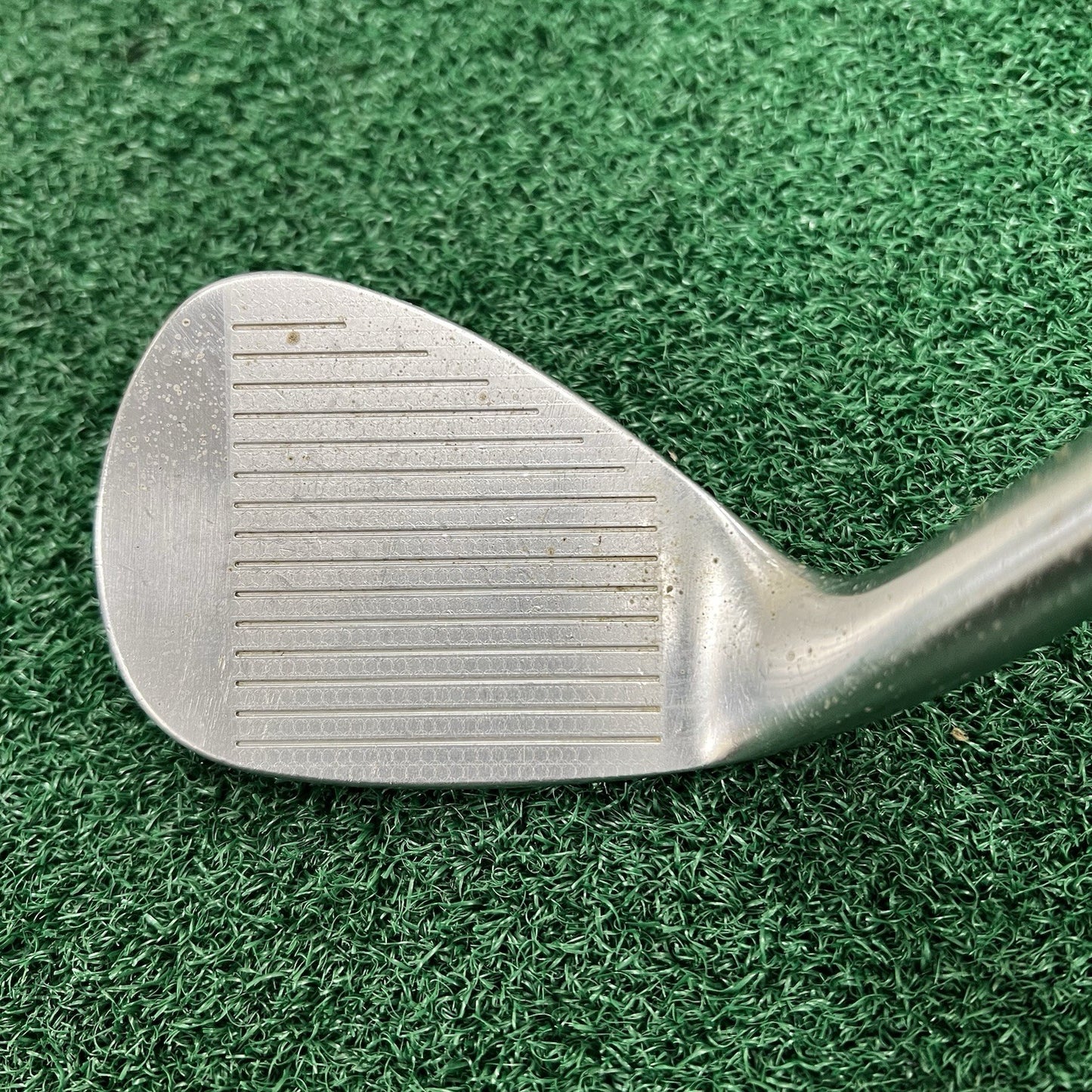 Bettinardi High Helix Cut Chrome Wedge 60°-08° Men's Right Hand KBS Hi Rev 125