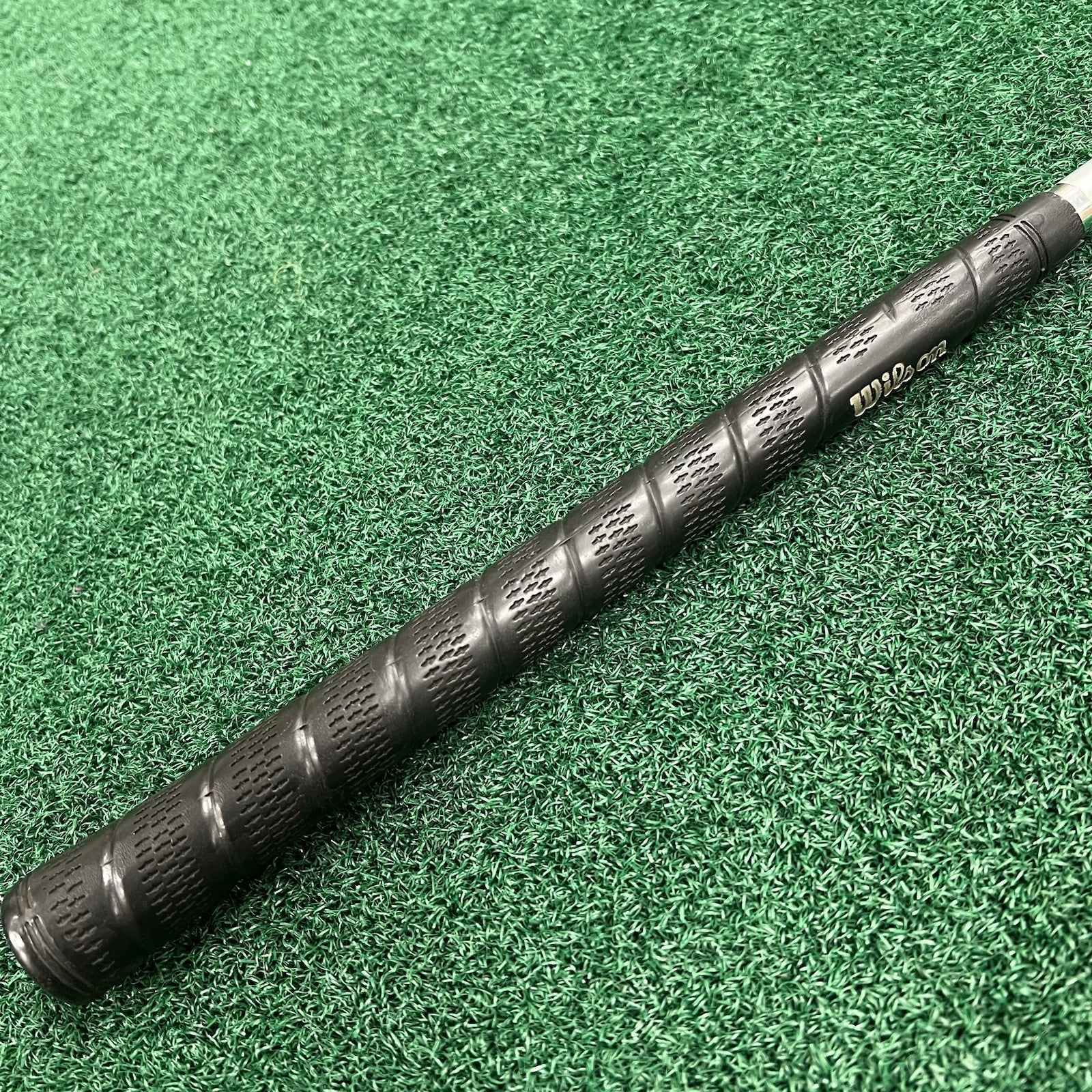 Left Hand Wilson Fat Shaft Tour Cast PW Pitching Wedge Right Handed Stiff Flex