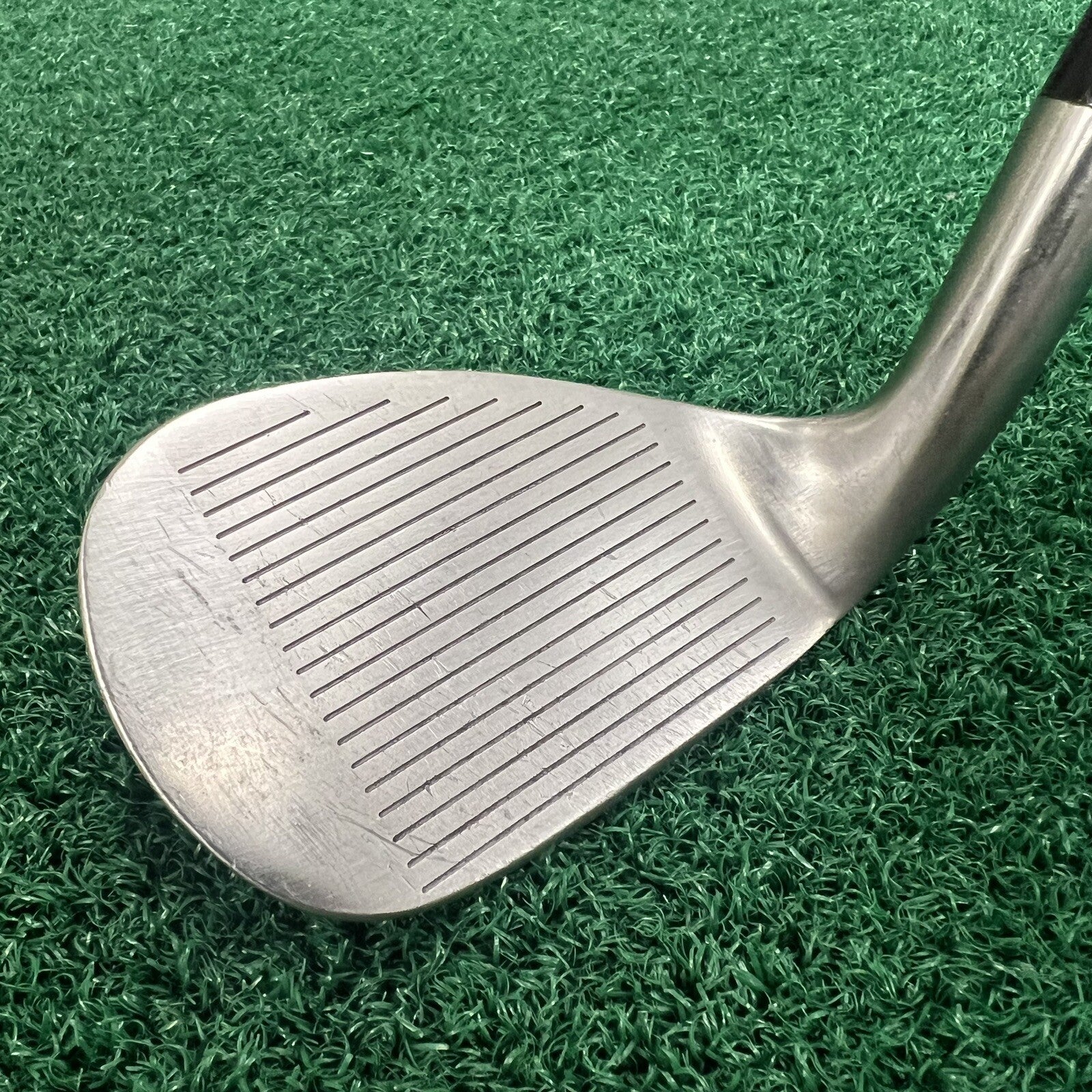 MacGregor VIP Tour T95-56 Steel Shaft 56° Wedge RH Dynamic Gold S300 35.5"