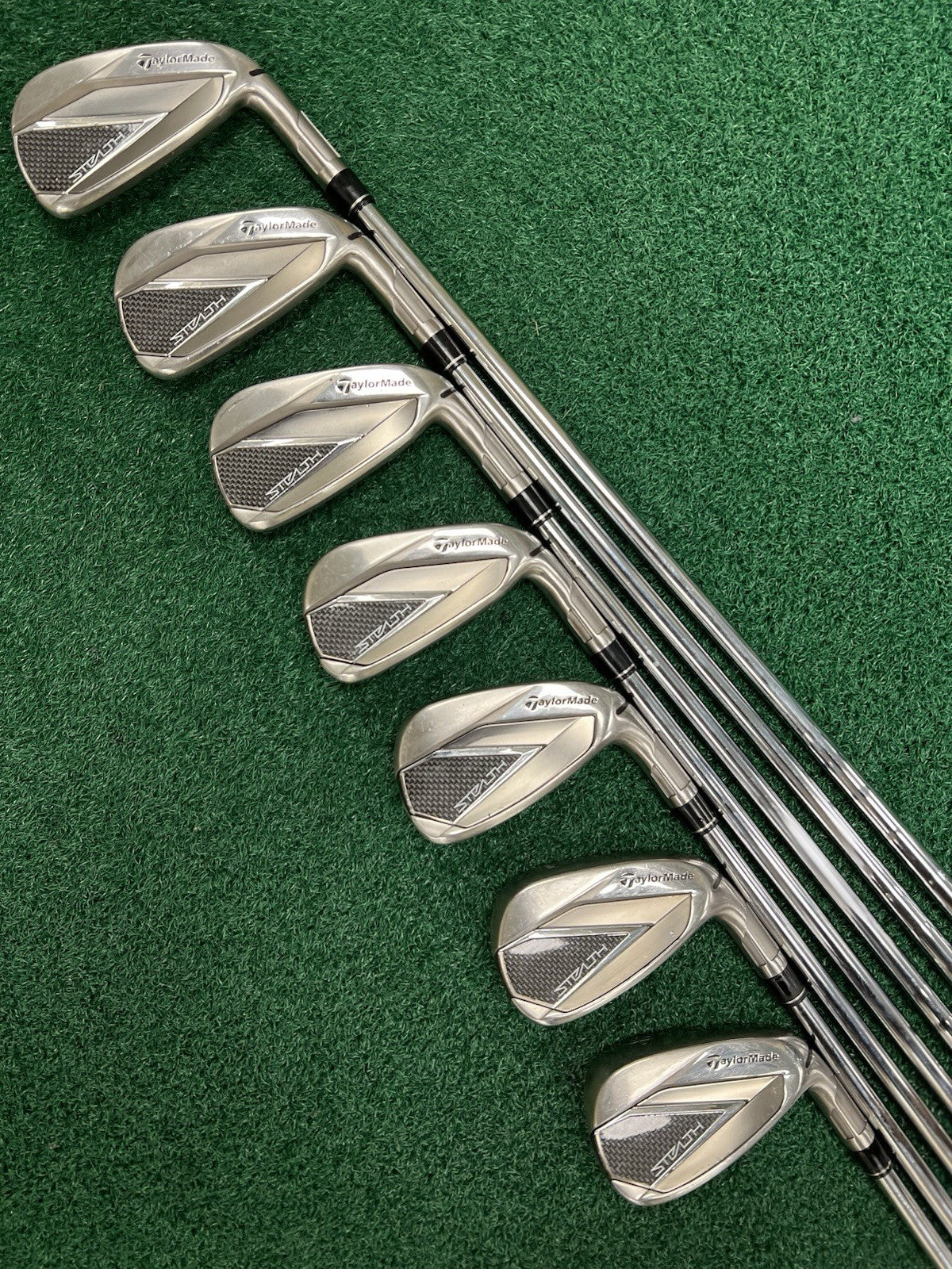 TaylorMade Stealth Iron Set 4-PW Regular Flex Steel KBS Max MT R85 Shafts MRH