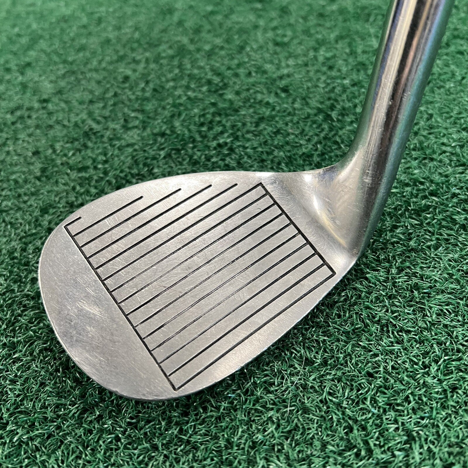 Vintage Northwestern Tom Weiskopf Sand Wedge 55° SW Right Hand Black Steel Shaft