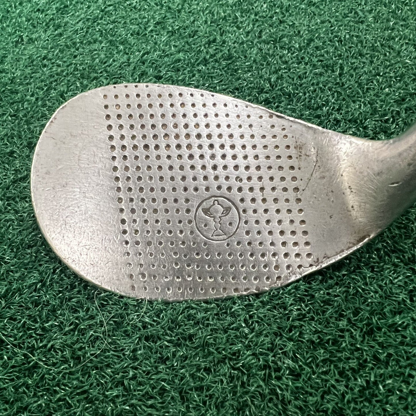 Wilson Deluxe Mashie Walker Cup No. 4101 Single 4 Iron Steel Shaft MRH 37"
