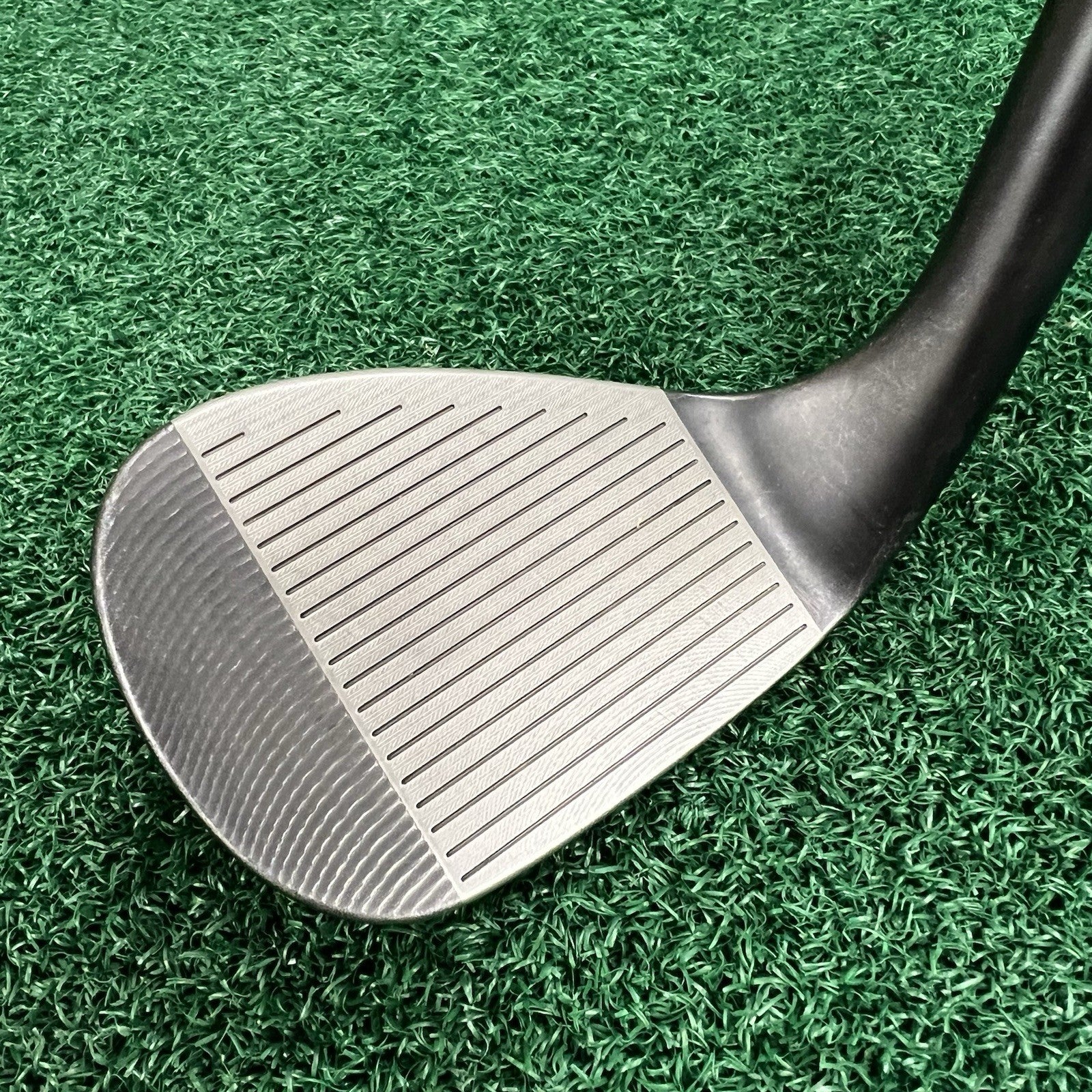 Cleveland RTX 6 ZipCore Black Satin Wedge Gap GW 50° Steel Wedge Flex RH 35.75in