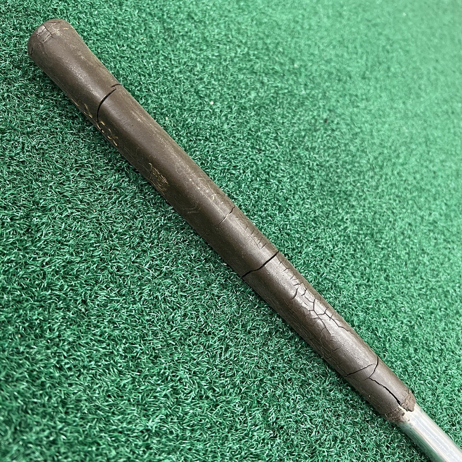 Lynx Right Angle #6 Putter Men's Right Hand Regular Flex Steel Shaft 35"