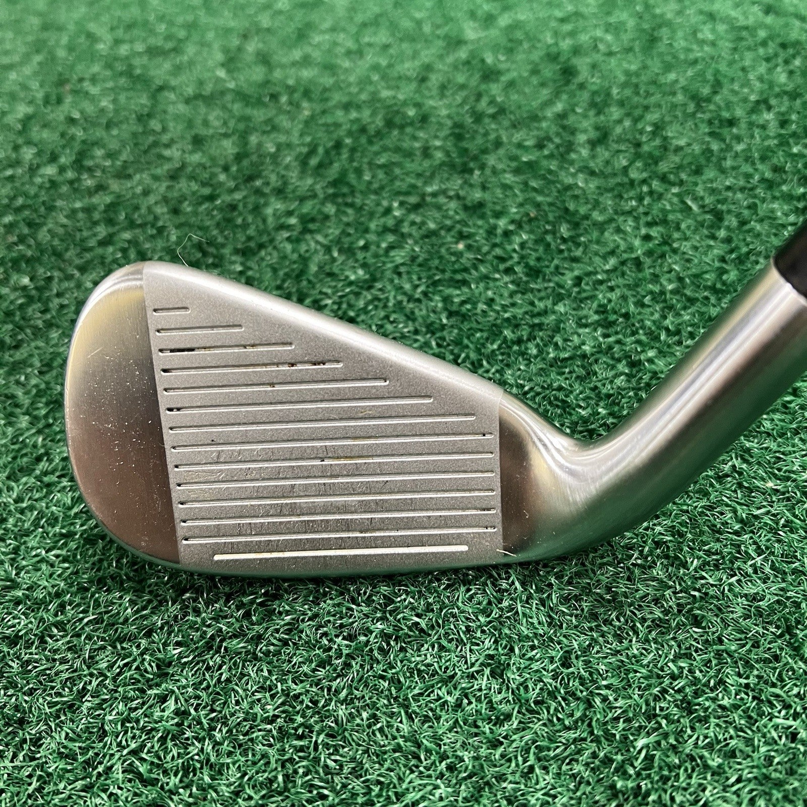 TaylorMade Tour Burner 6 Iron Men's Right Hand Regular Flex Graphite Shaft
