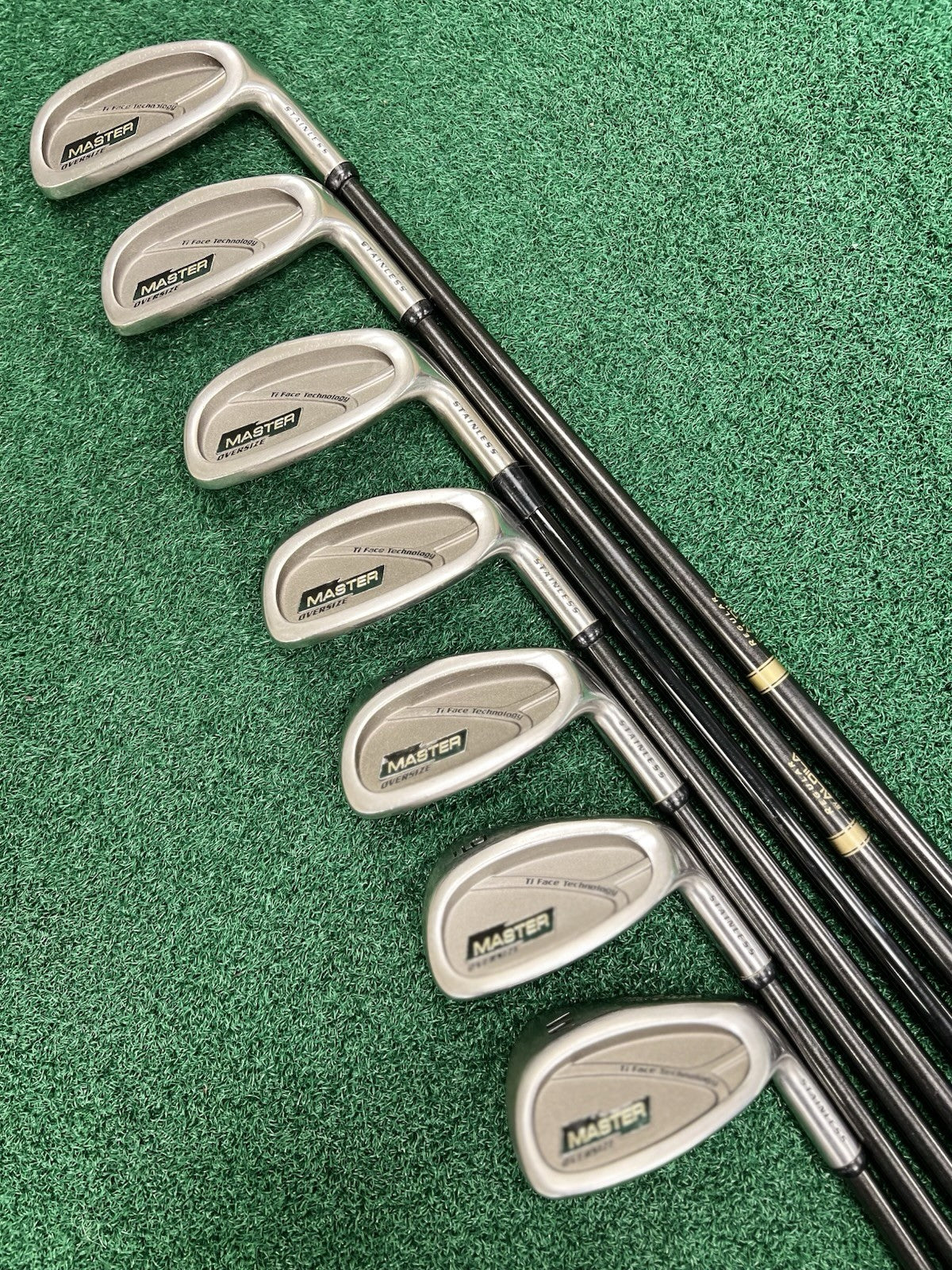 MacGregor Master Oversize Iron Set MRH 4-PW Regular Flex Graphite Shafts