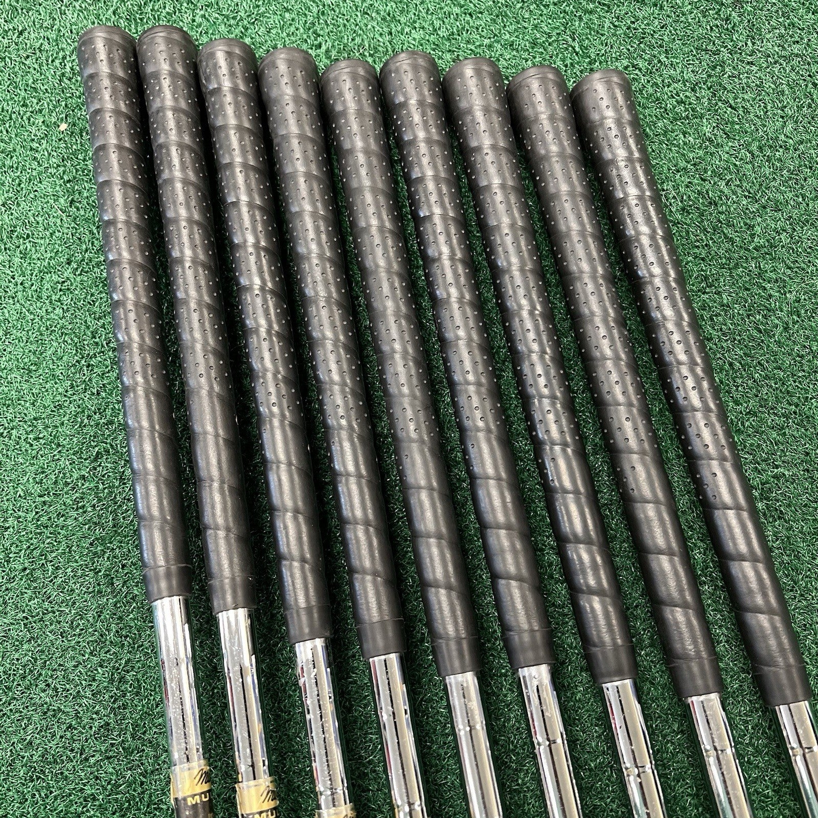Macgregor Golden Bear Round Sole Iron Set 3-PW+SW Regular Flex Steel Right Hand
