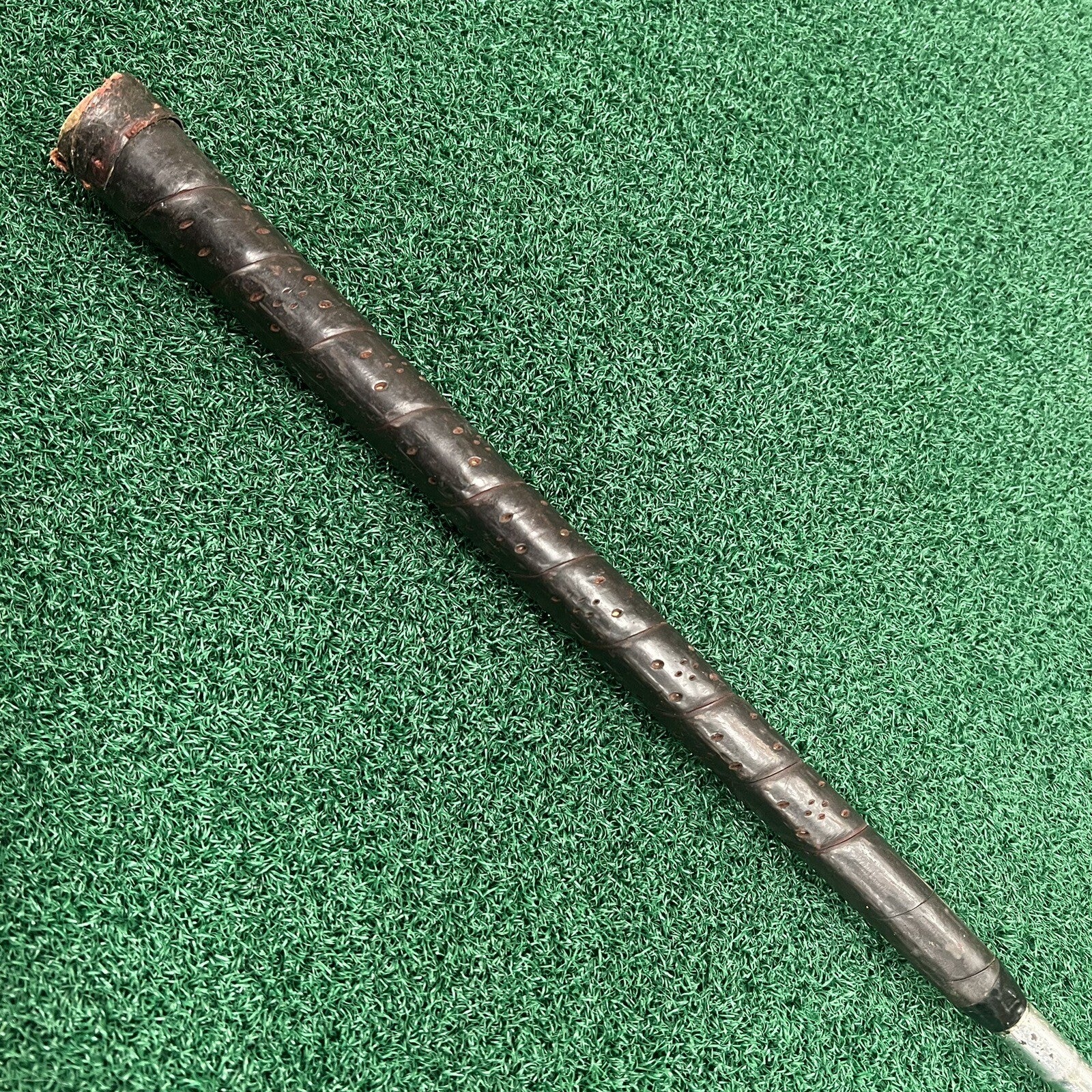Universal Model L Heel-Shafted Vintage Brass Putter MRH Steel Shaft 34"