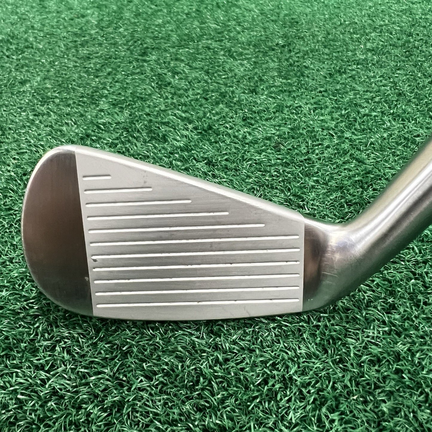 Bridgestone J33 Air Muscle Utility 2 Driving Iron RH Stiff Flex S300 Steel MINT!