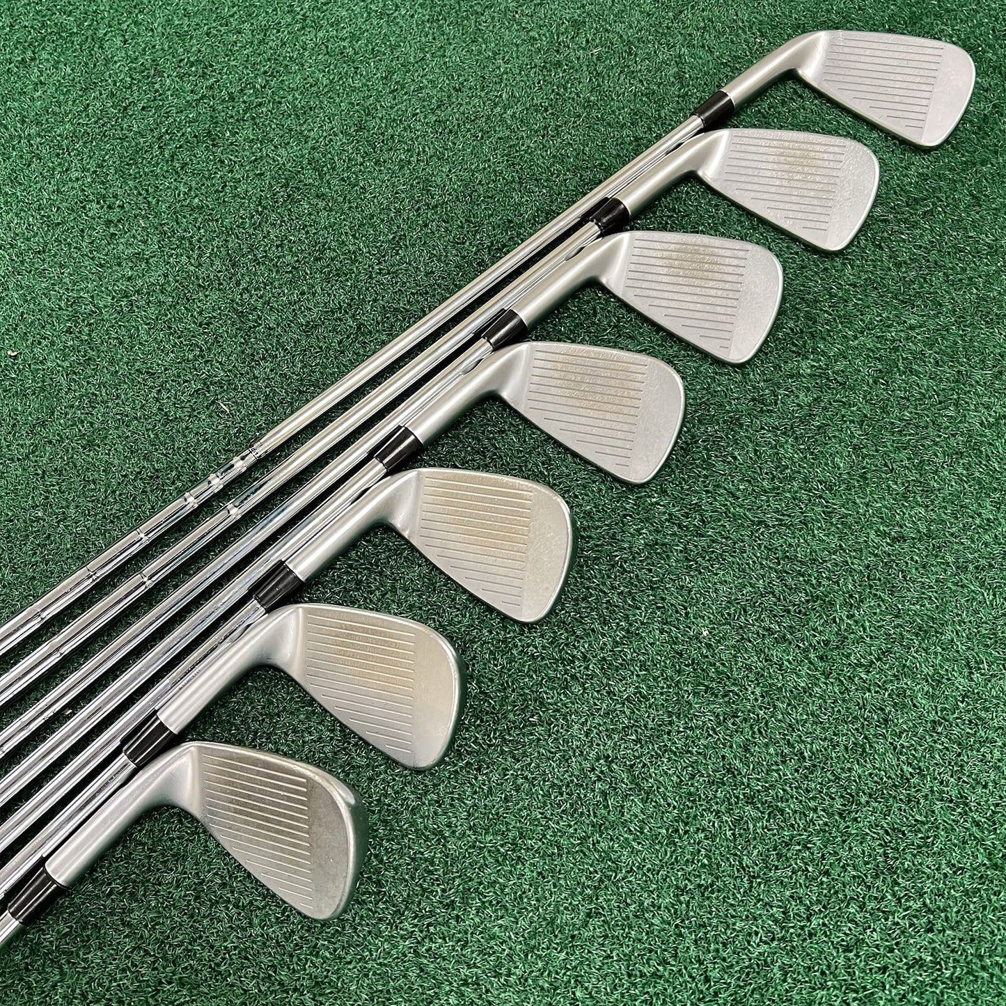PING iBlade Black Dot Iron Set 4-PW Men's Right Hand Regular Flex Steel Shafts
