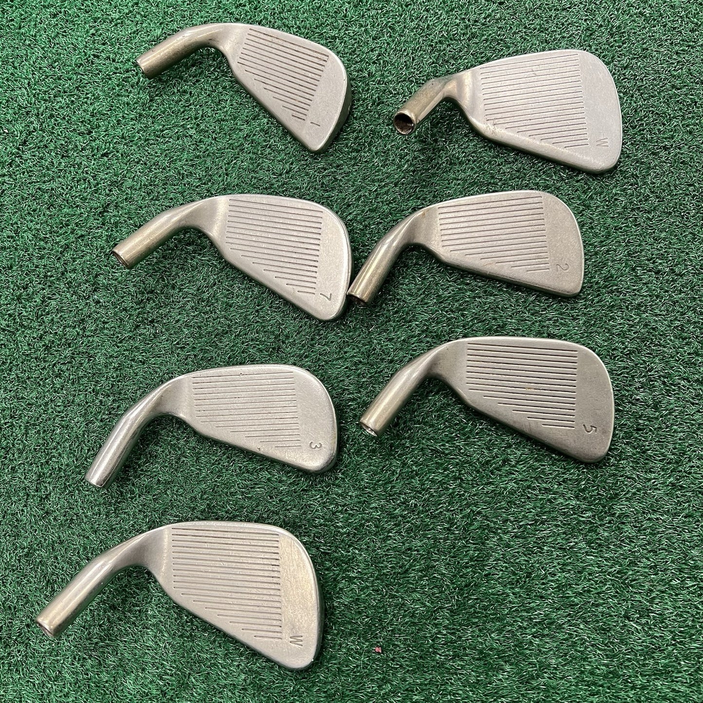 PING Eye 2 Lot of 7 Heads Right Hand HEADS ONLY Black/Blue Dot