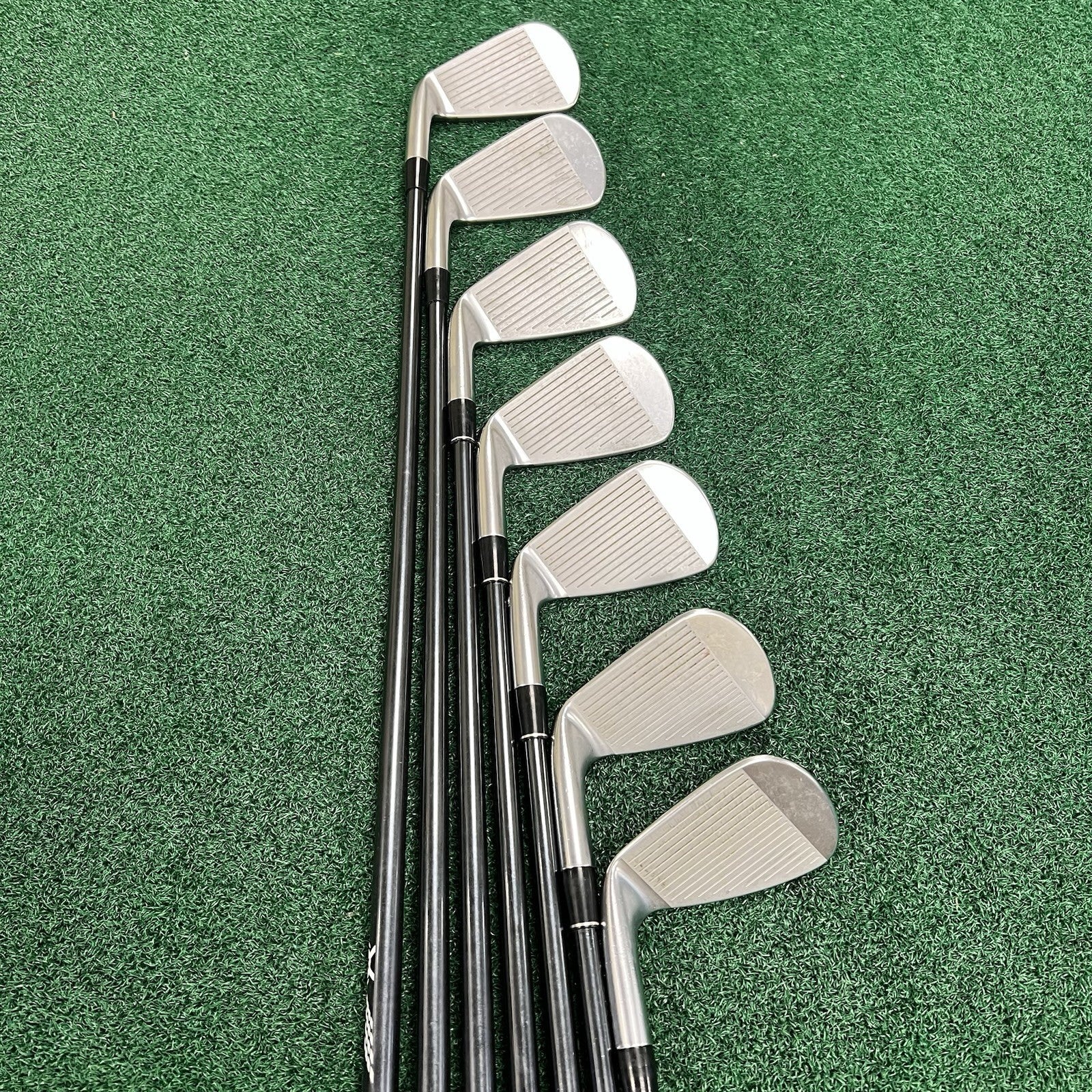 Srixon ZX5 MK-II Iron Set 5-PW+AW Right Hand Regular F3 Flex Graphite Shafts