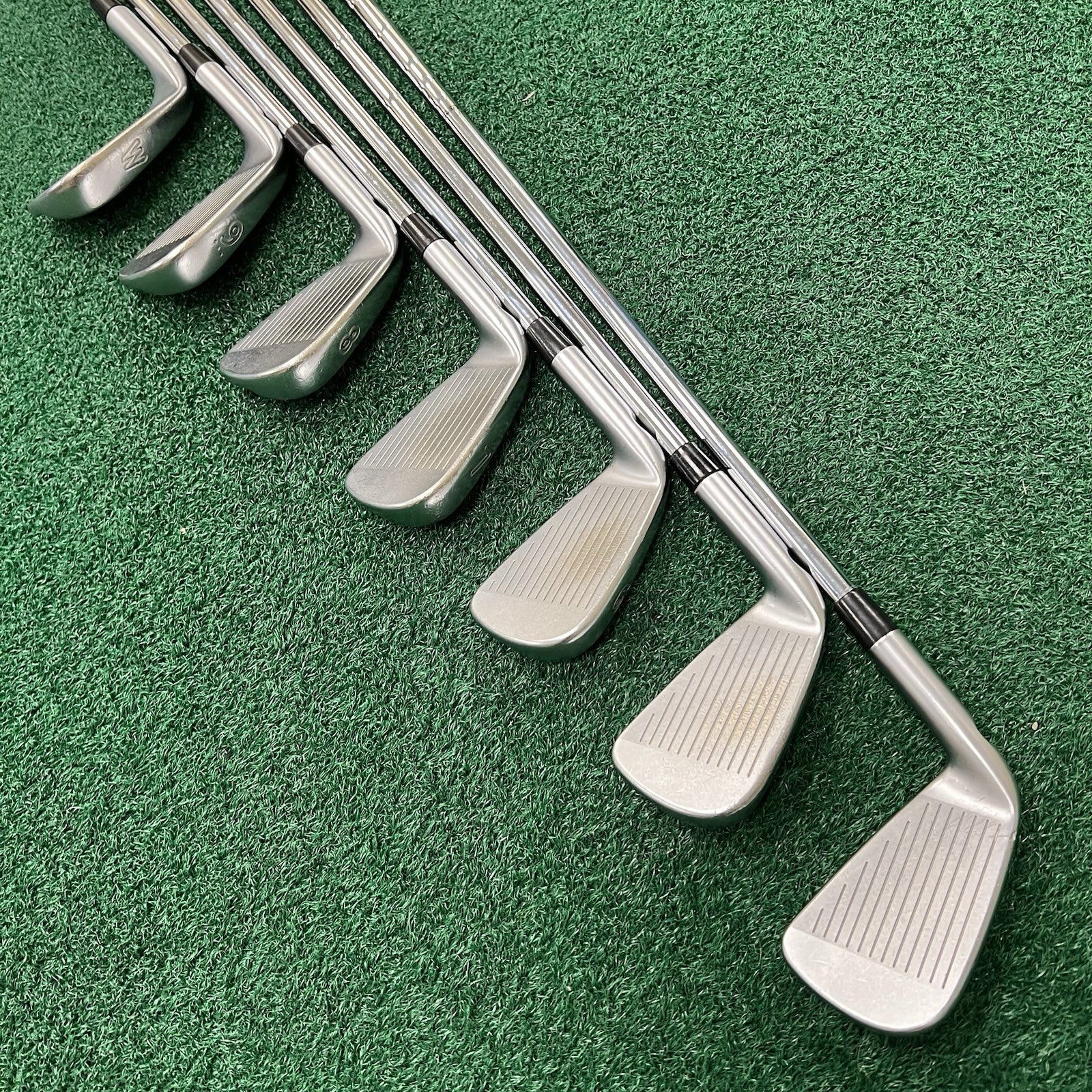 PING iBlade Black Dot Iron Set 4-PW Men's Right Hand Regular Flex Steel Shafts