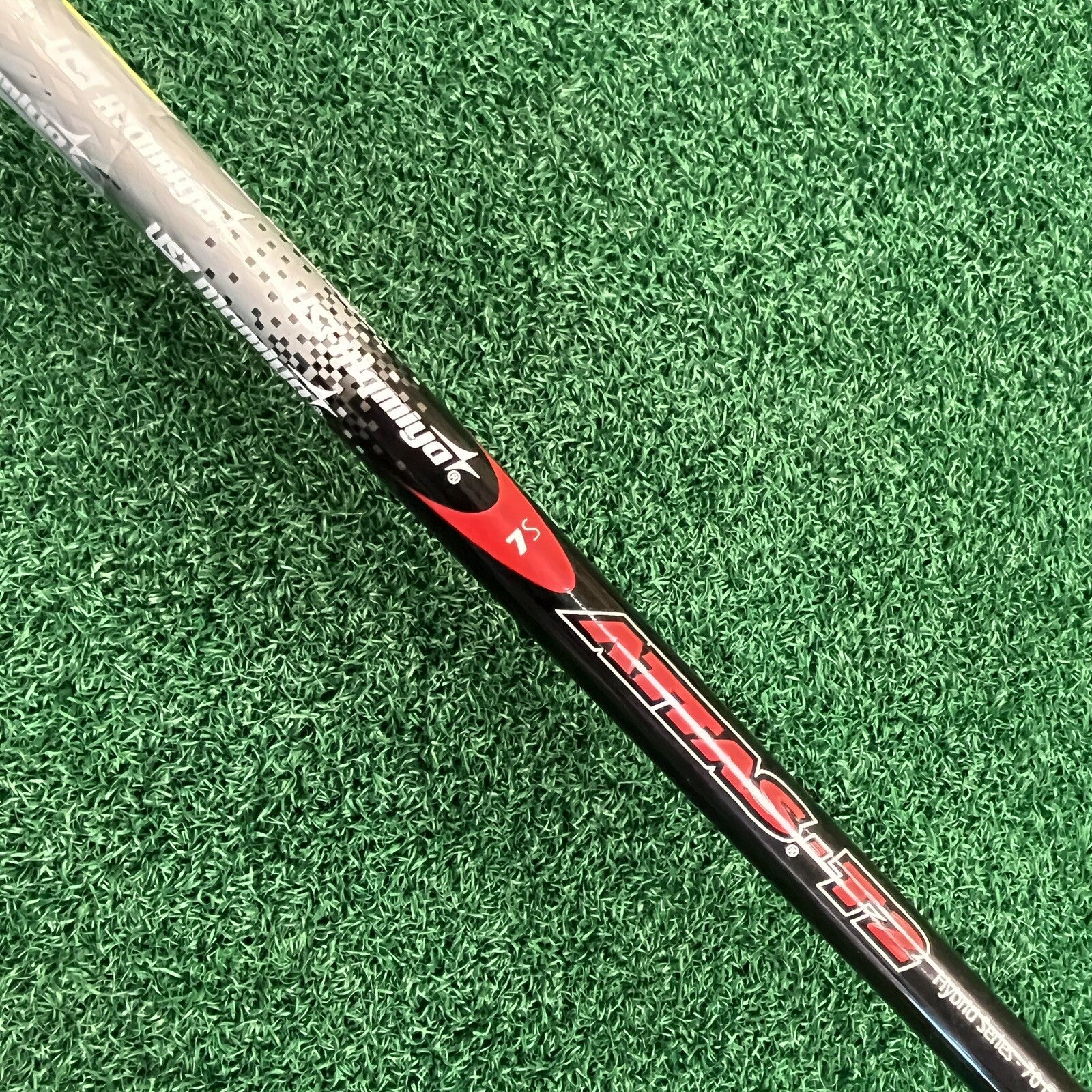 Left Handed TaylorMade Golf Aeroburner 3 Rescue Hybrid 19° Stiff Flex Graphite