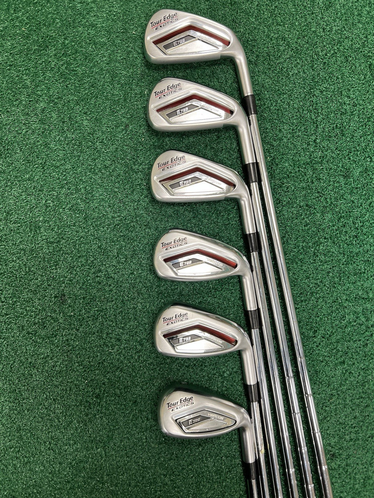 Tour Edge Exotics E722 VibrCore Iron Set 5-9+GW Right Hand Stiff Flex Steel