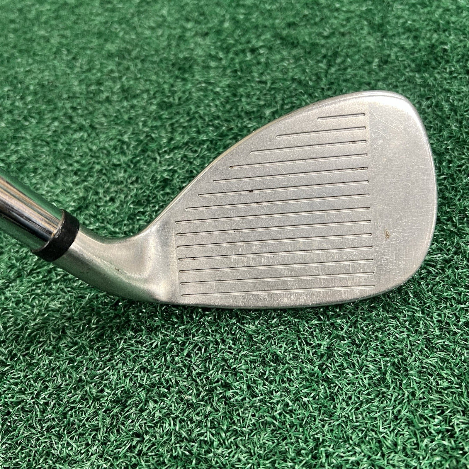Left Hand Wilson Fat Shaft Tour Cast PW Pitching Wedge Right Handed Stiff Flex