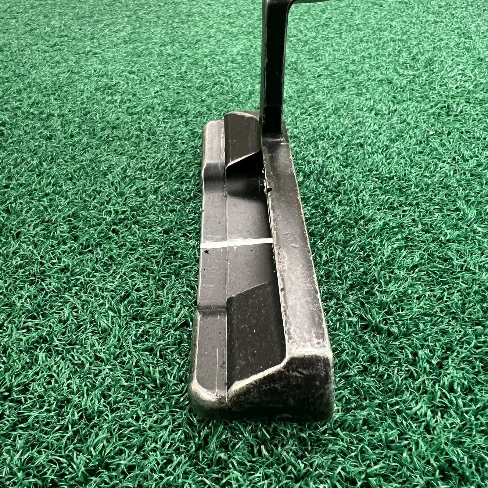 Guerin Rife Aussie Black Putter Blade Men's Right Hand Steel Shaft