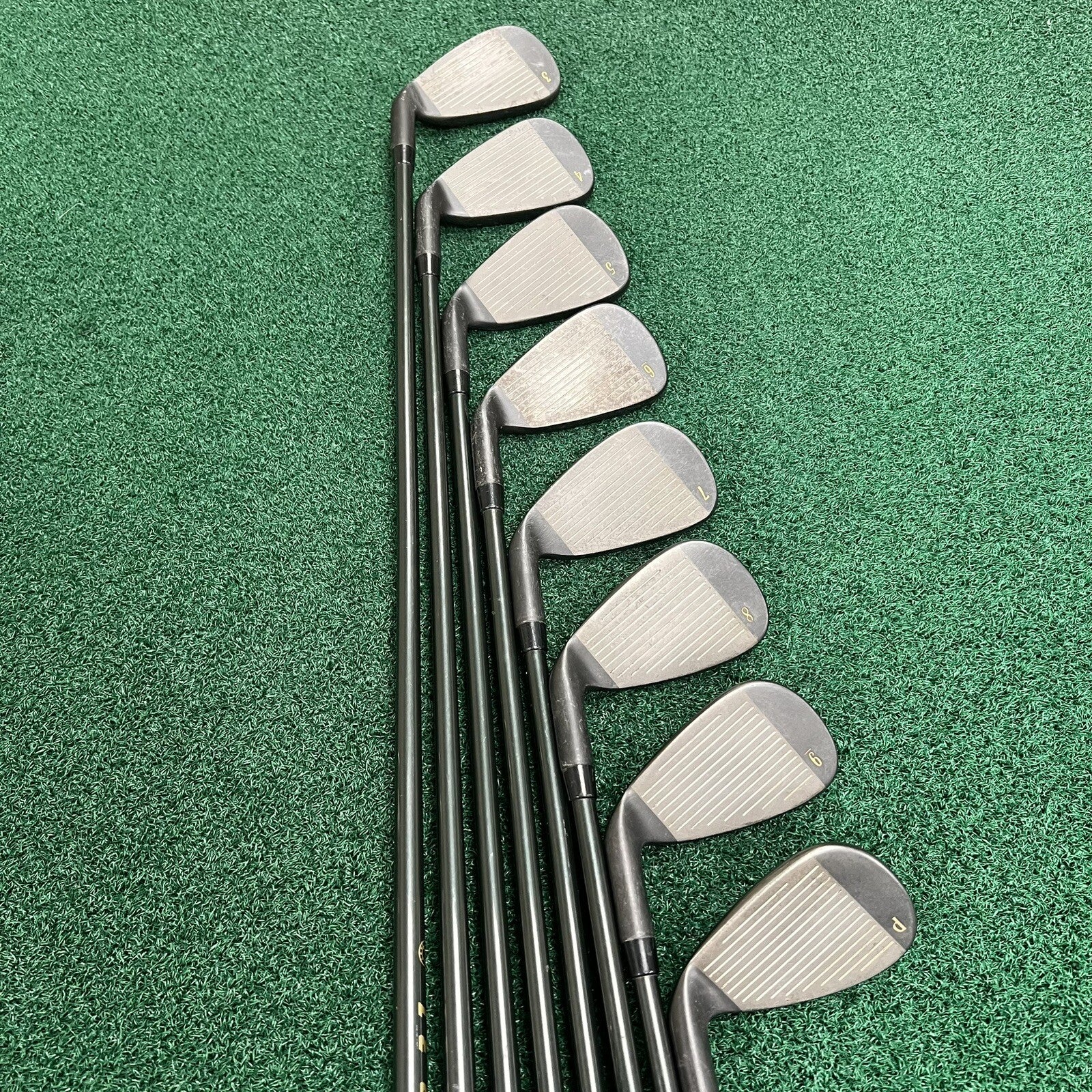 Warrior TCP Technology Black Gunmetal Iron Set 3-PW MRH Regular Flex Graphite
