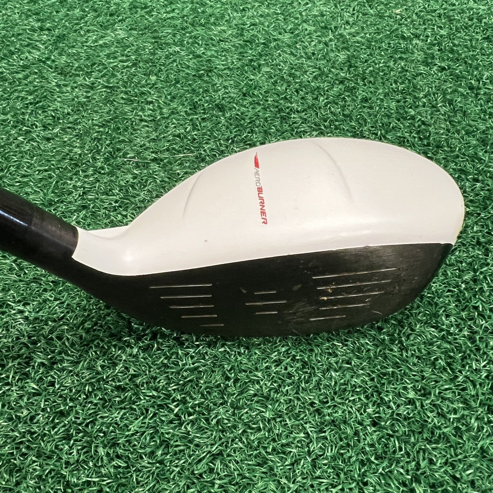 Left Handed TaylorMade Golf Aeroburner 3 Rescue Hybrid 19° Stiff Flex Graphite