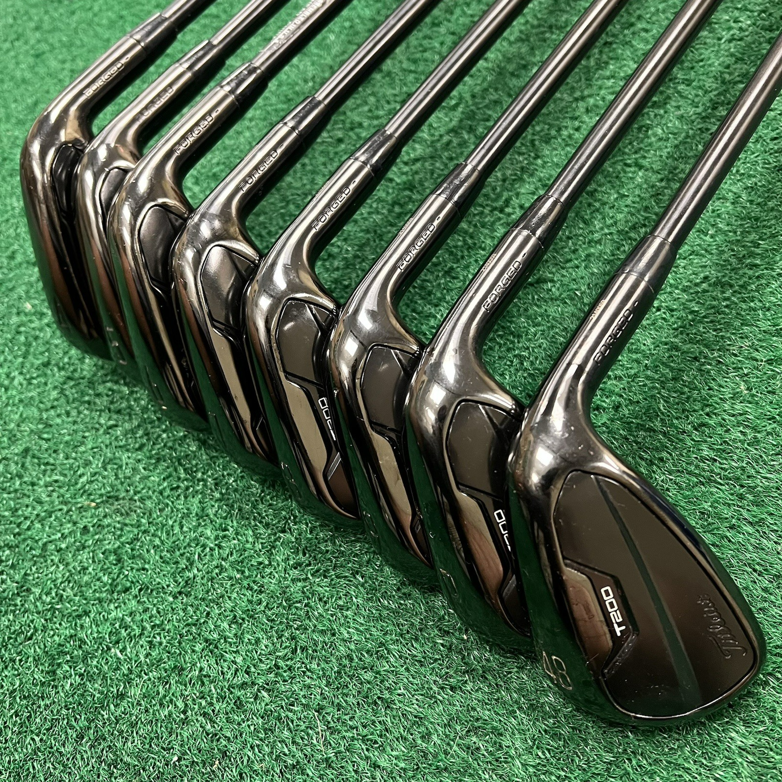 Titleist T200 Black Onyx Iron Set 4-PW+48° MRH Extra Stiff Project X LZ Steel