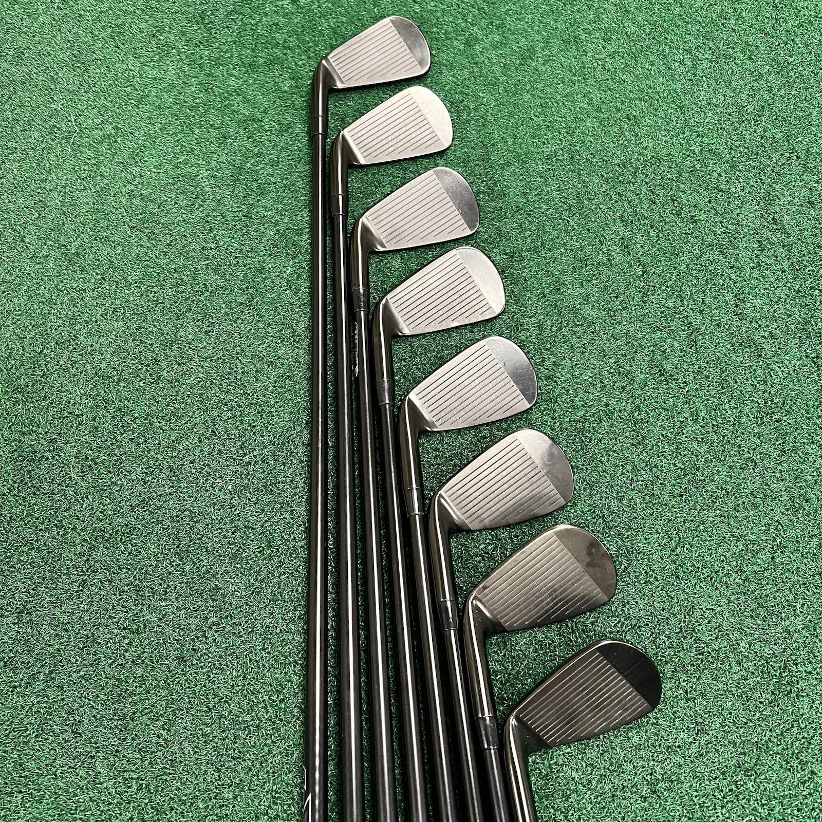 Titleist T200 Black Onyx Iron Set 4-PW+48° MRH Extra Stiff Project X LZ Steel