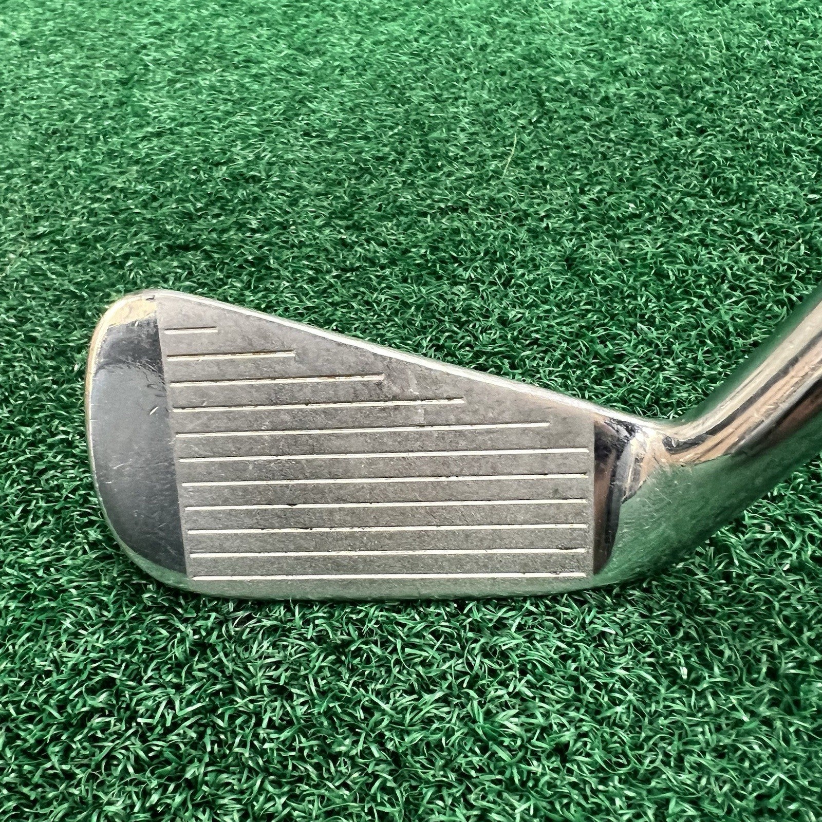 Wilson Staff FG-17 Tour Blade 2-Iron True Temper Dynamic Stiff Steel Shaft MRH