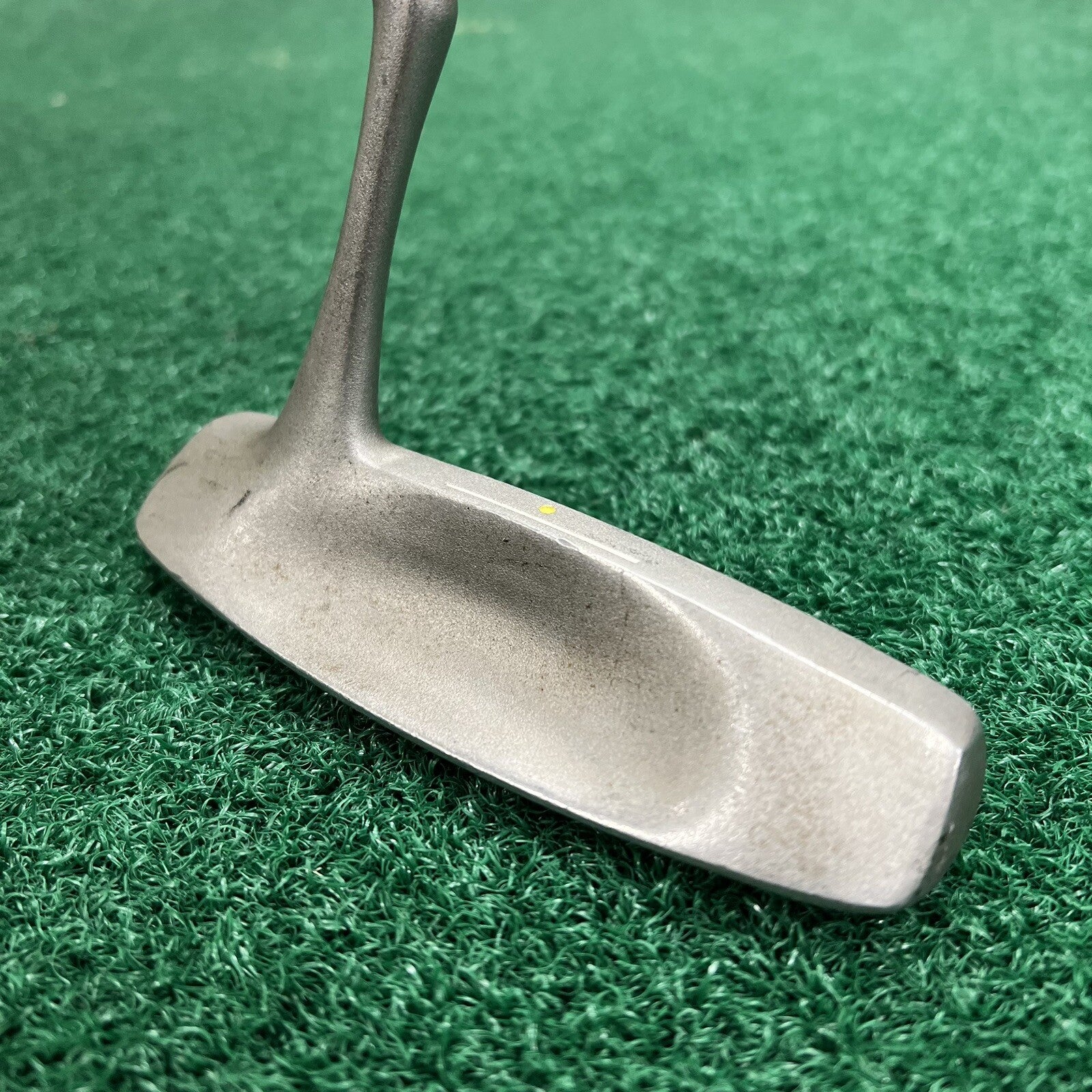 STX Model 9620 Blade Putter Men's Right Hand Steel Shaft 35" All Original