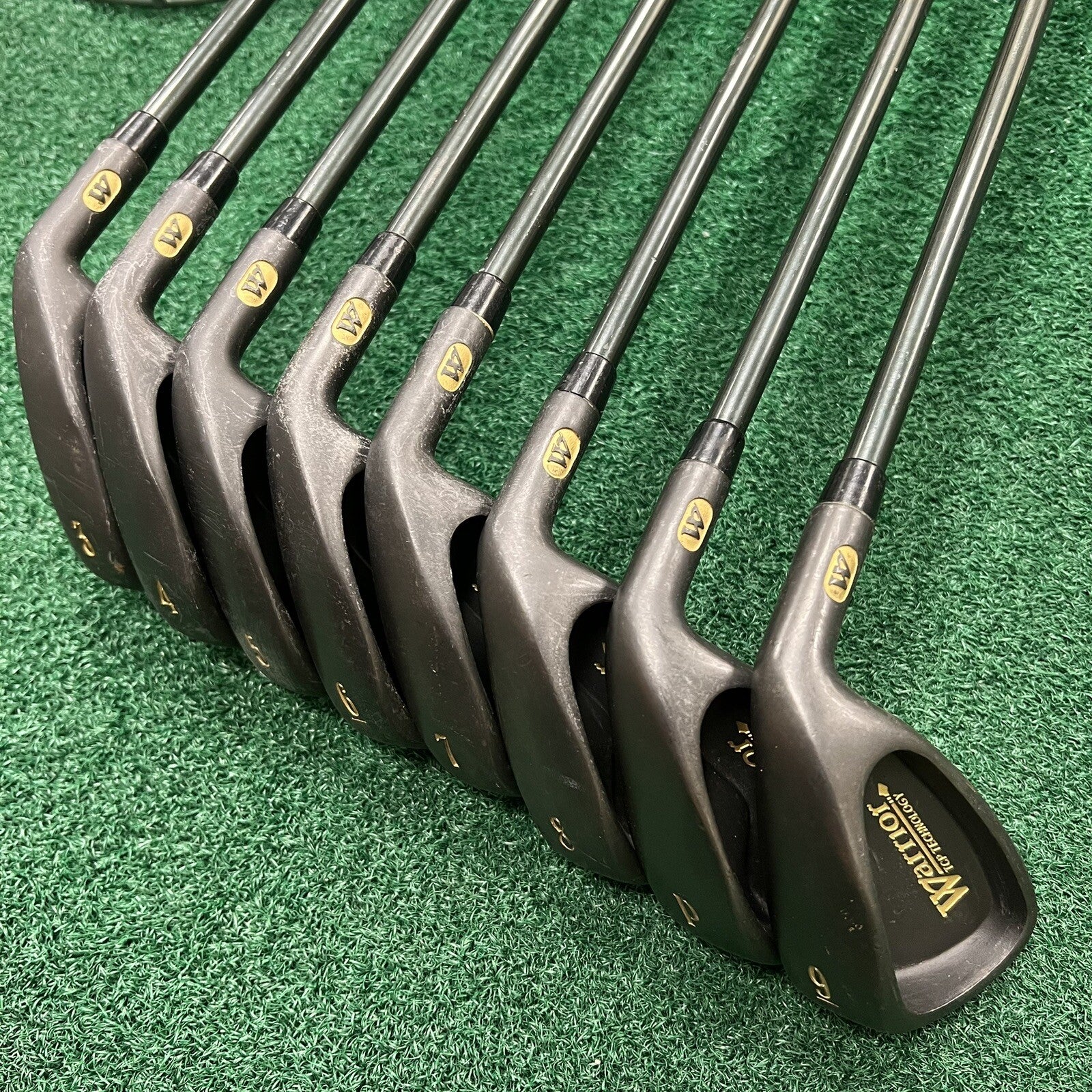 Warrior TCP Technology Black Gunmetal Iron Set 3-PW MRH Regular Flex Graphite