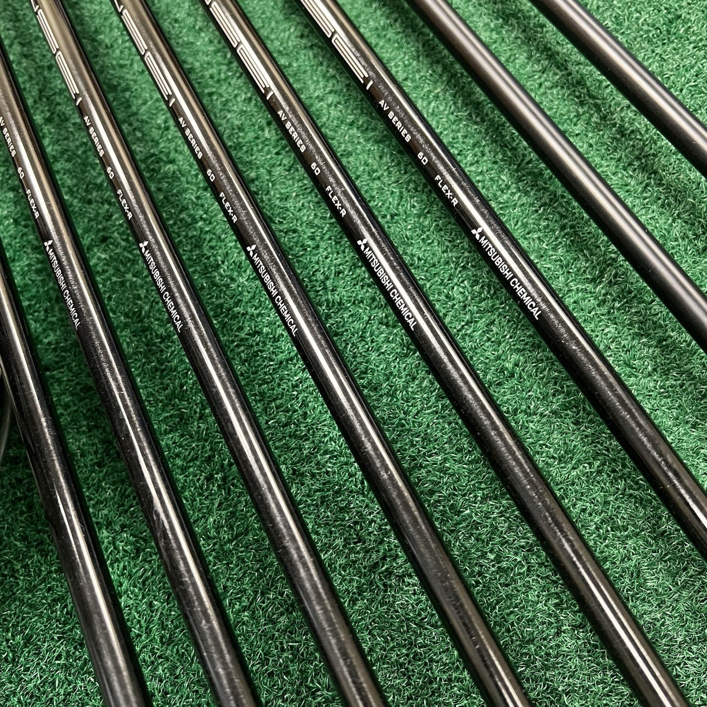 Wilson DynaPower Iron Set 5-PW+GW Iron Set Regular Flex Tensei Graphite Shafts