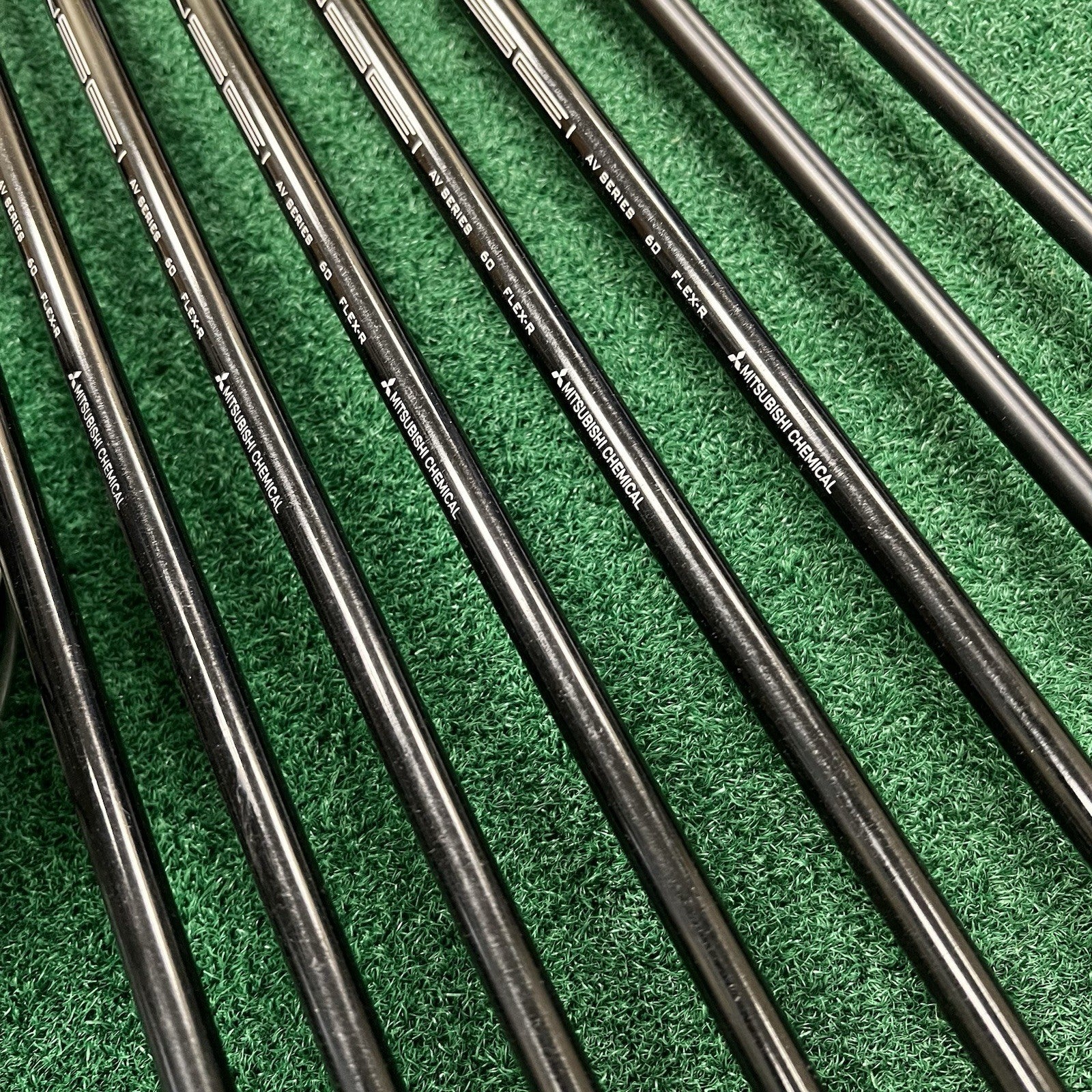Wilson DynaPower Iron Set 5-PW+GW Iron Set Regular Flex Tensei Graphite Shafts