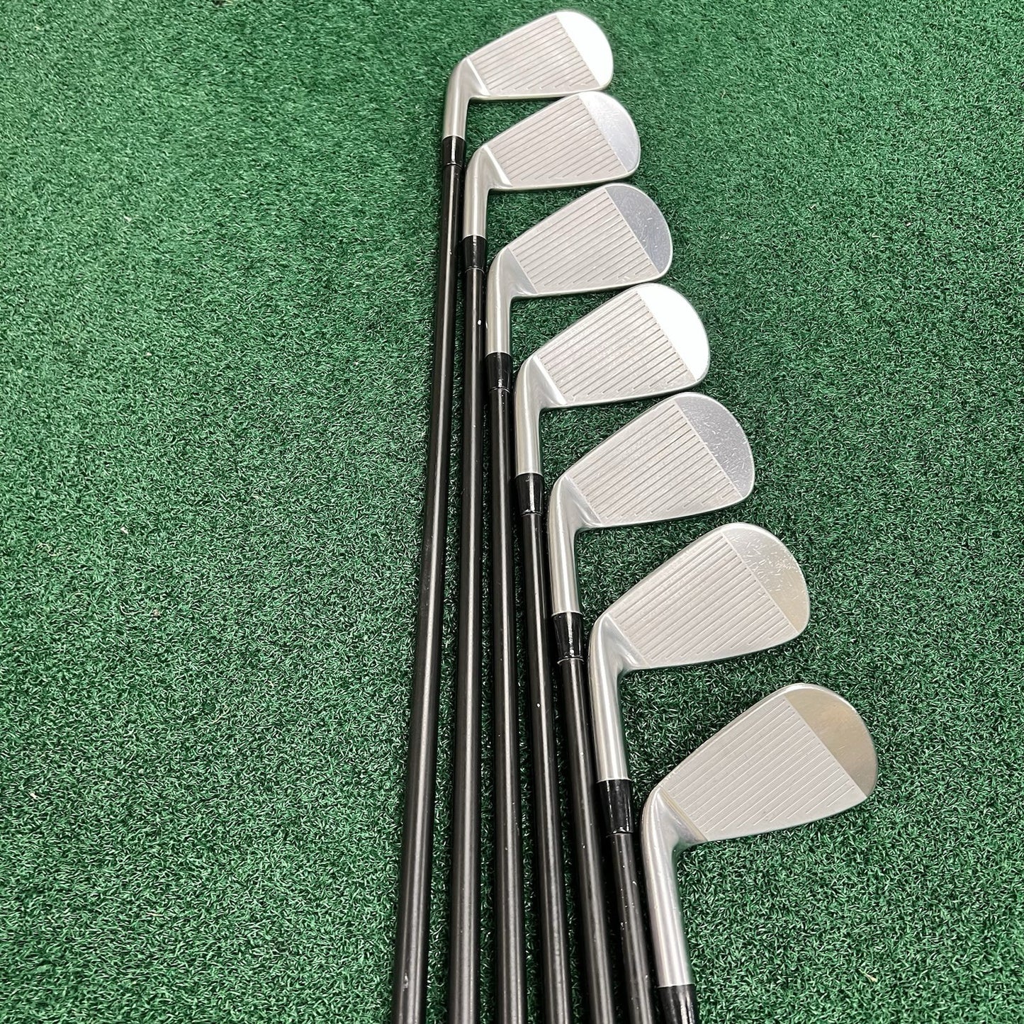 Srixon Z785 Iron Set 4-PW Men's Right Hand KBS Tour Stiff Flex Black Steel Shaft